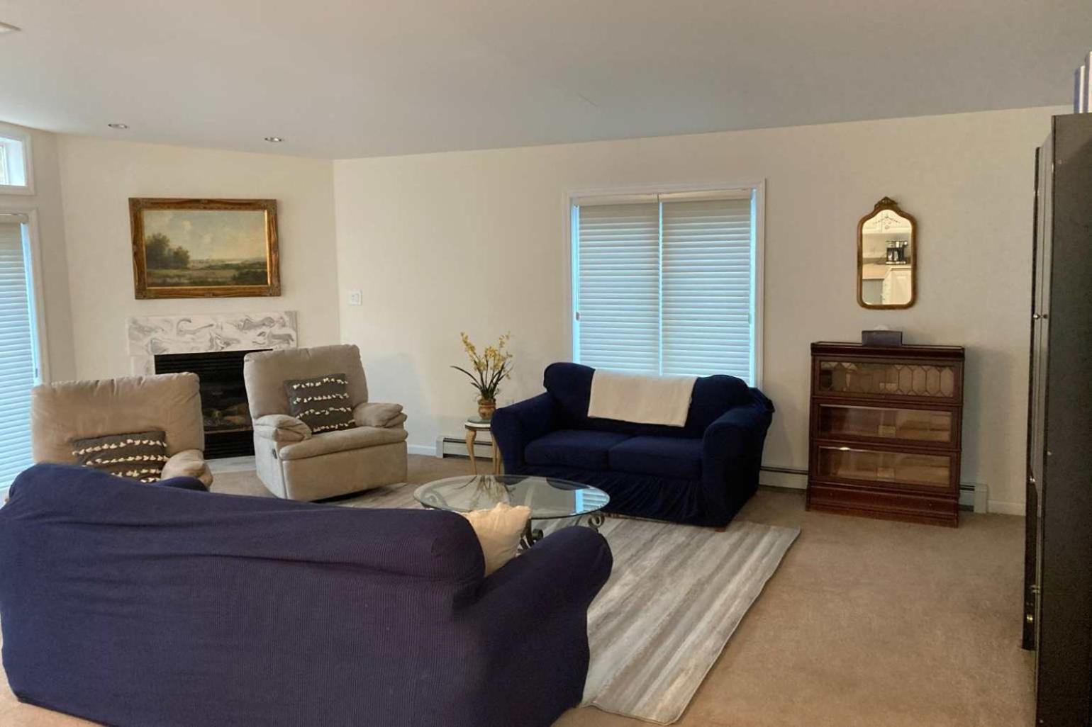 Three-Bedroom Apartment photo 3