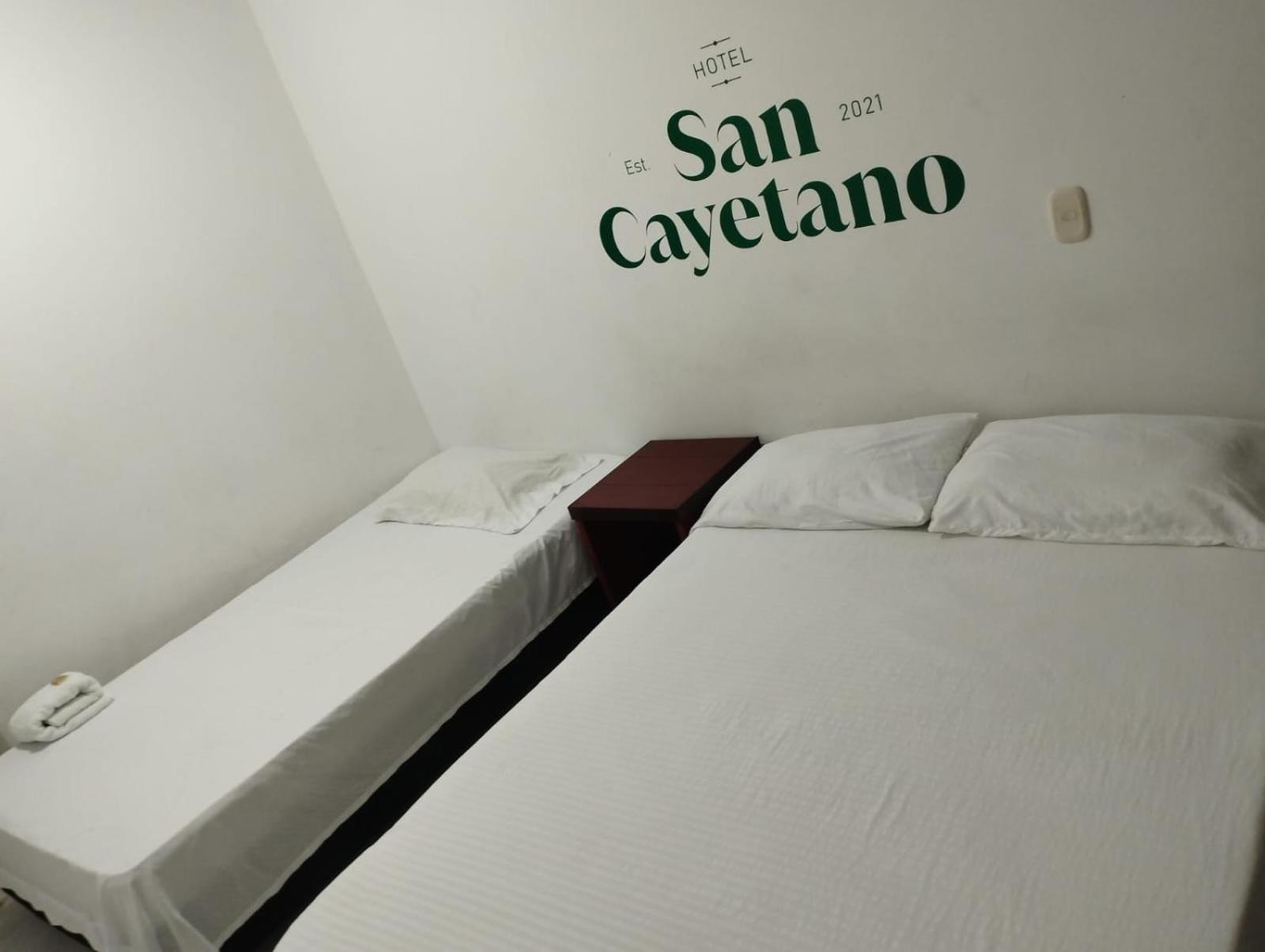 Deluxe Double Room with Extra Bed photo 3