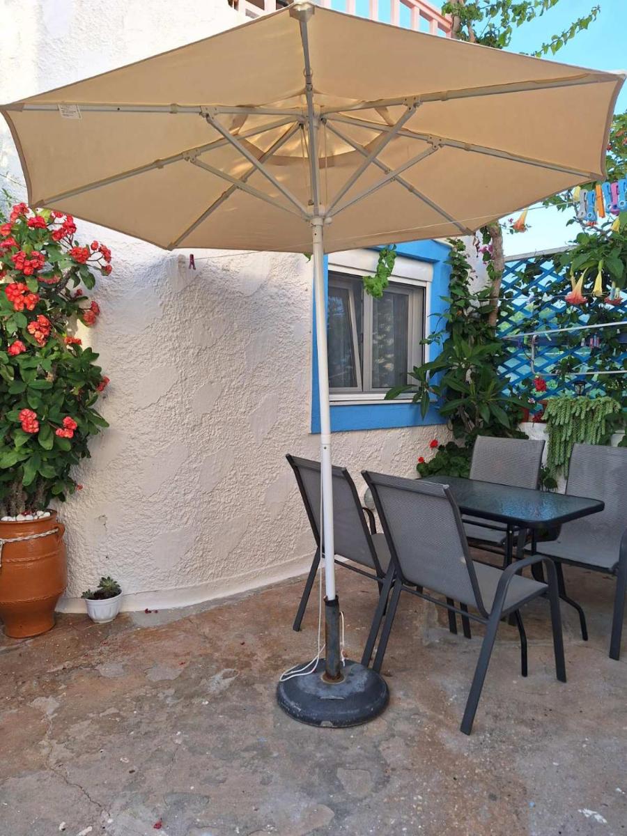 One-Bedroom Apartment (4 Adults)