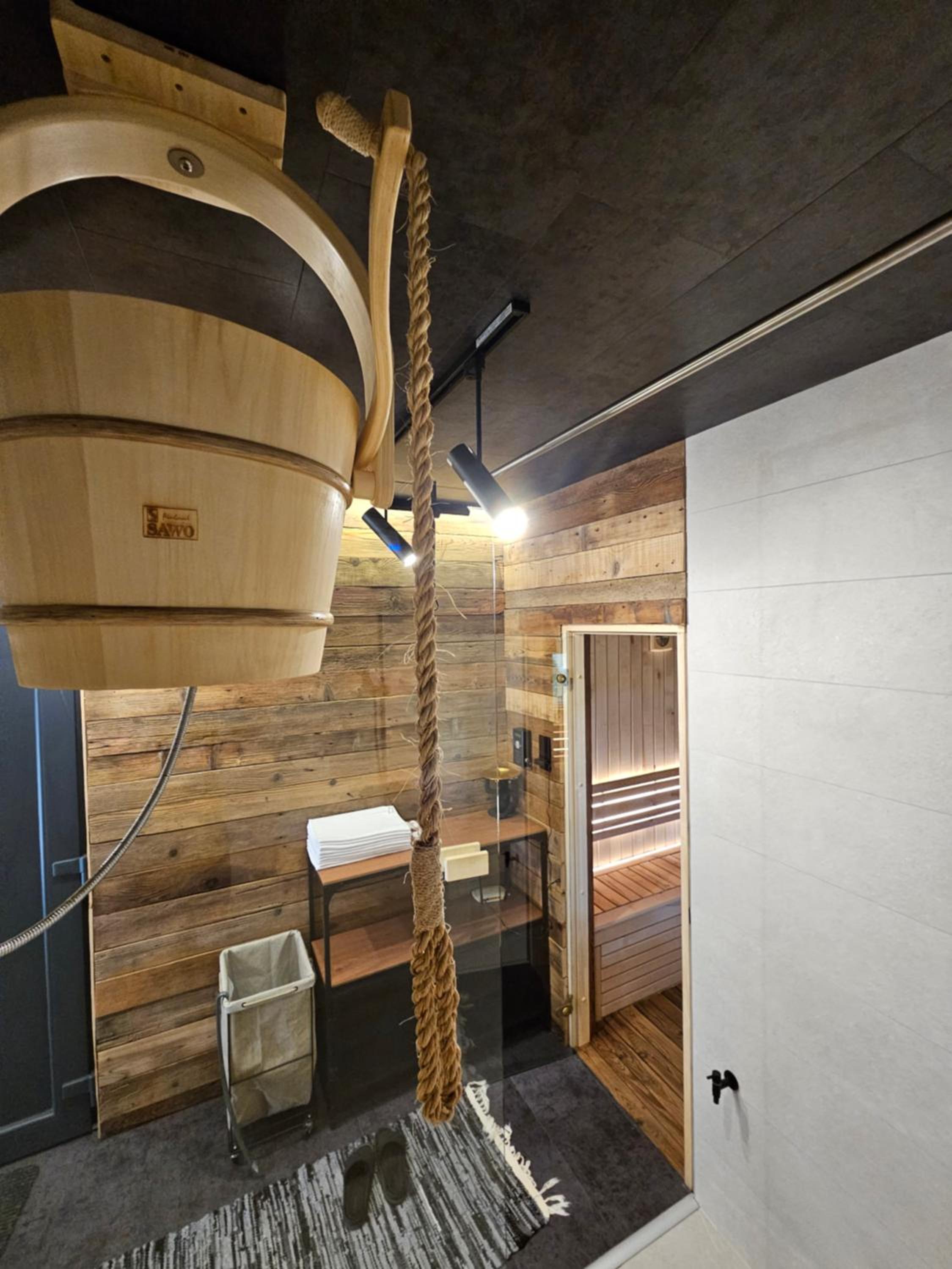 Deluxe Apartment - Photo 8