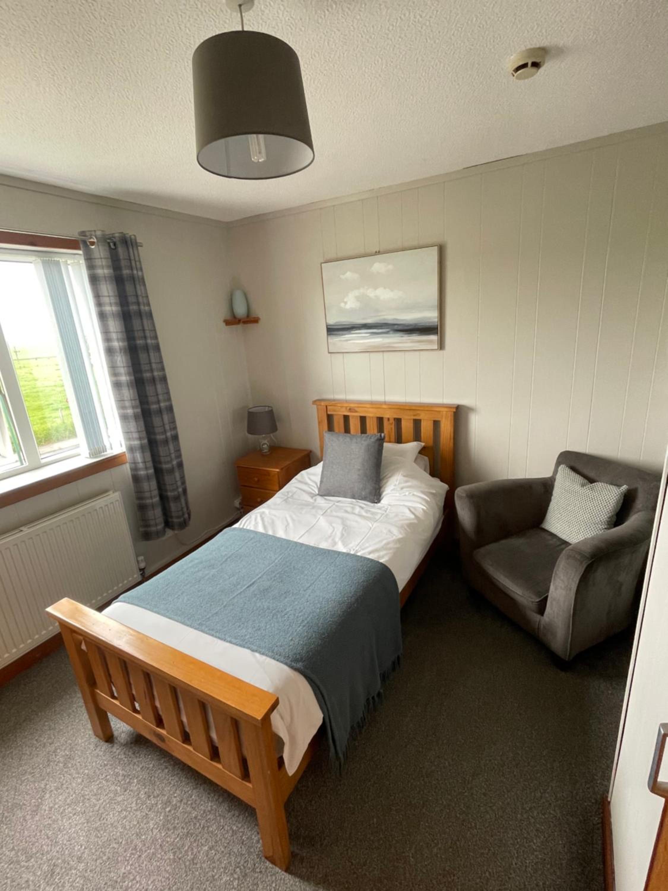 Single Room with Private Bathroom photo 3