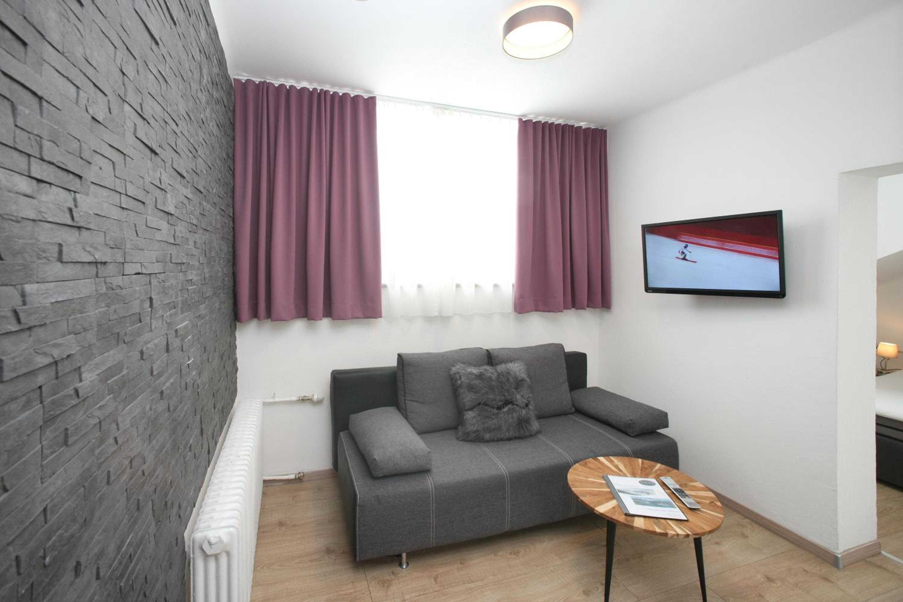 Suite with Lake View photo 2