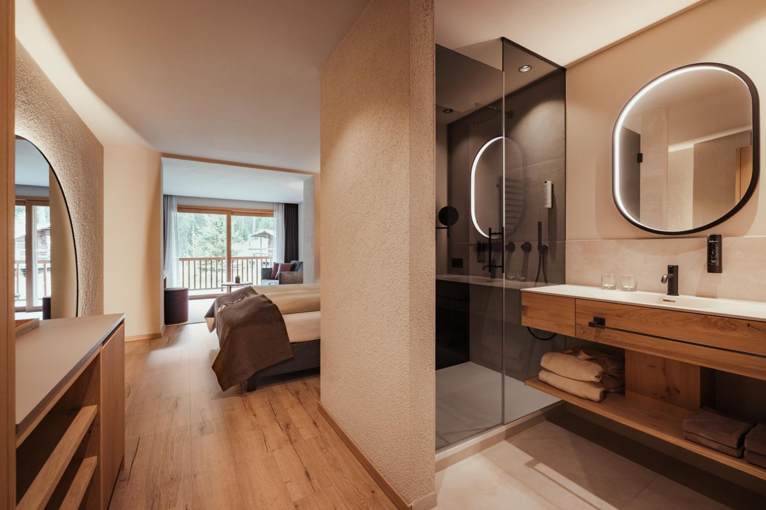 Large Double Room photo 3