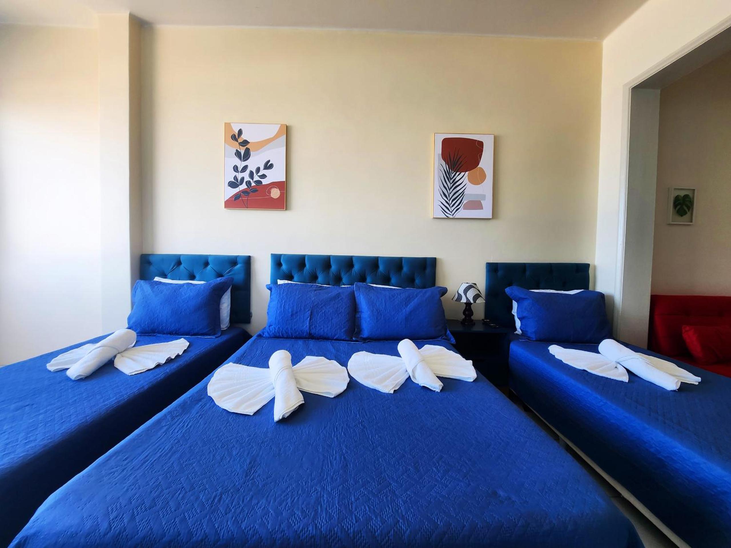 Apartment with Sea View - Photo 11