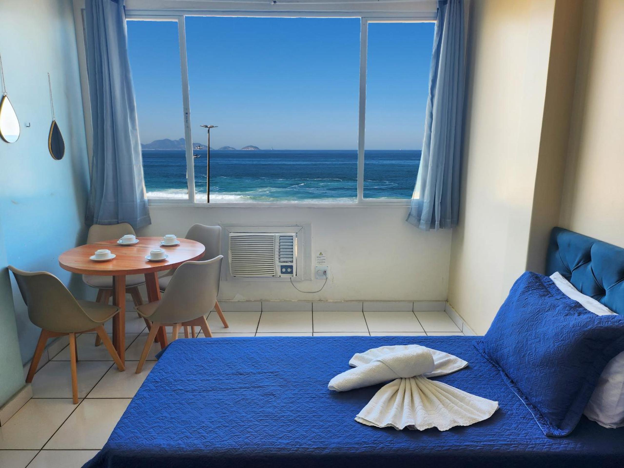 Apartment with Sea View - Photo 5