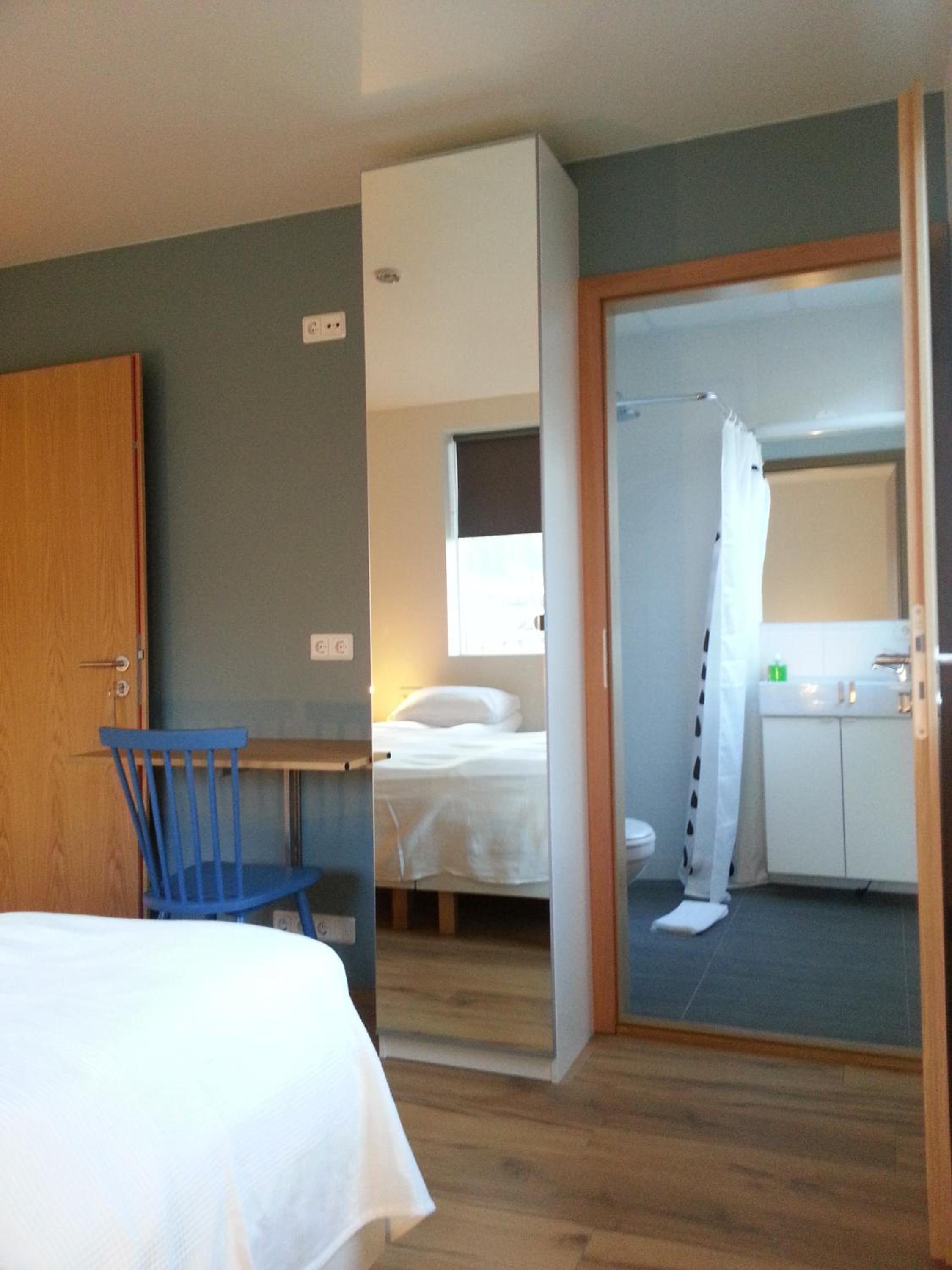 Quadruple Room with Private Bathroom photo 2