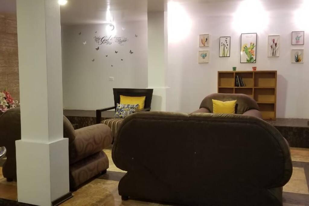 Three-Bedroom House photo 3