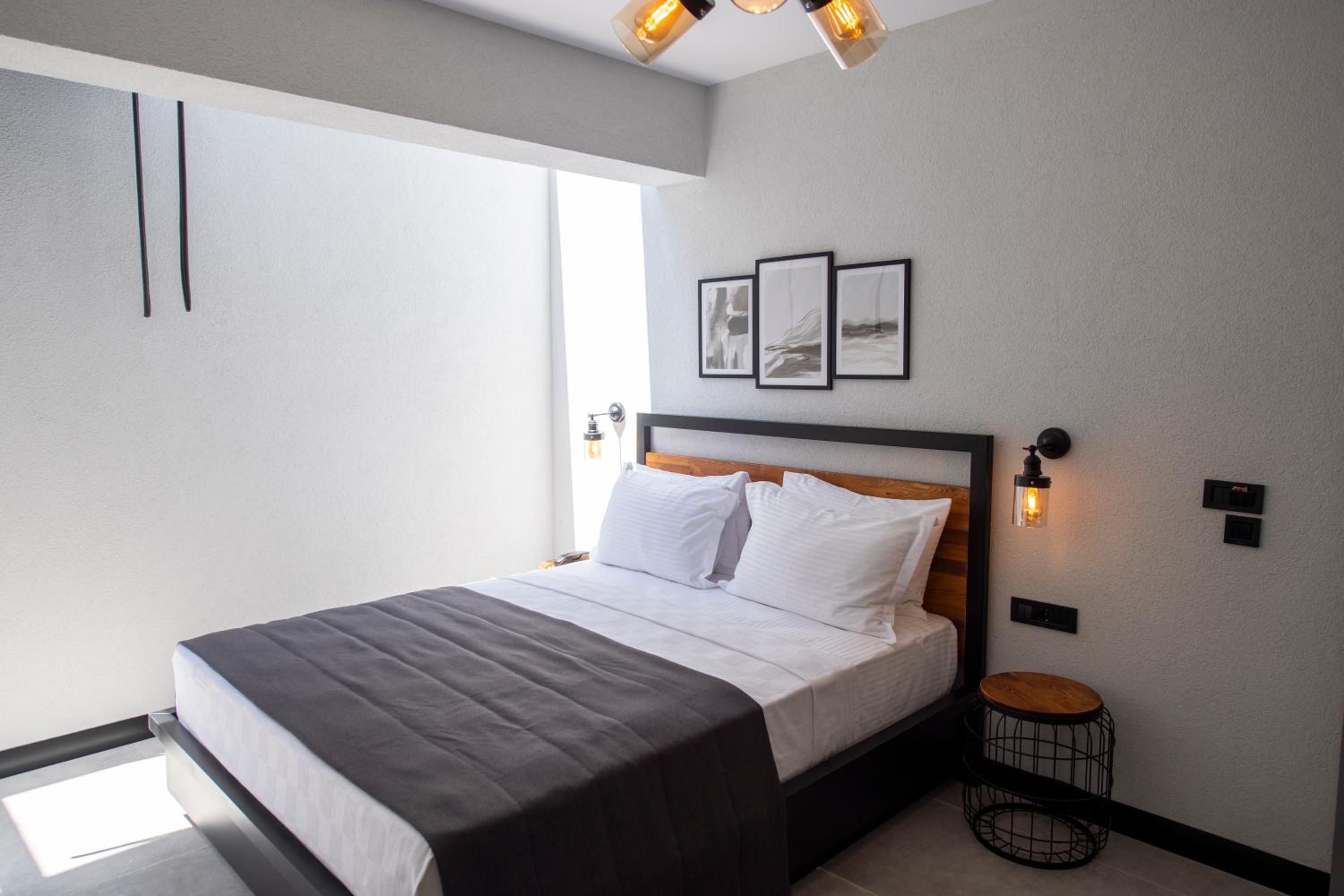 Deluxe Double or Twin Room with Garden View - Photo 9