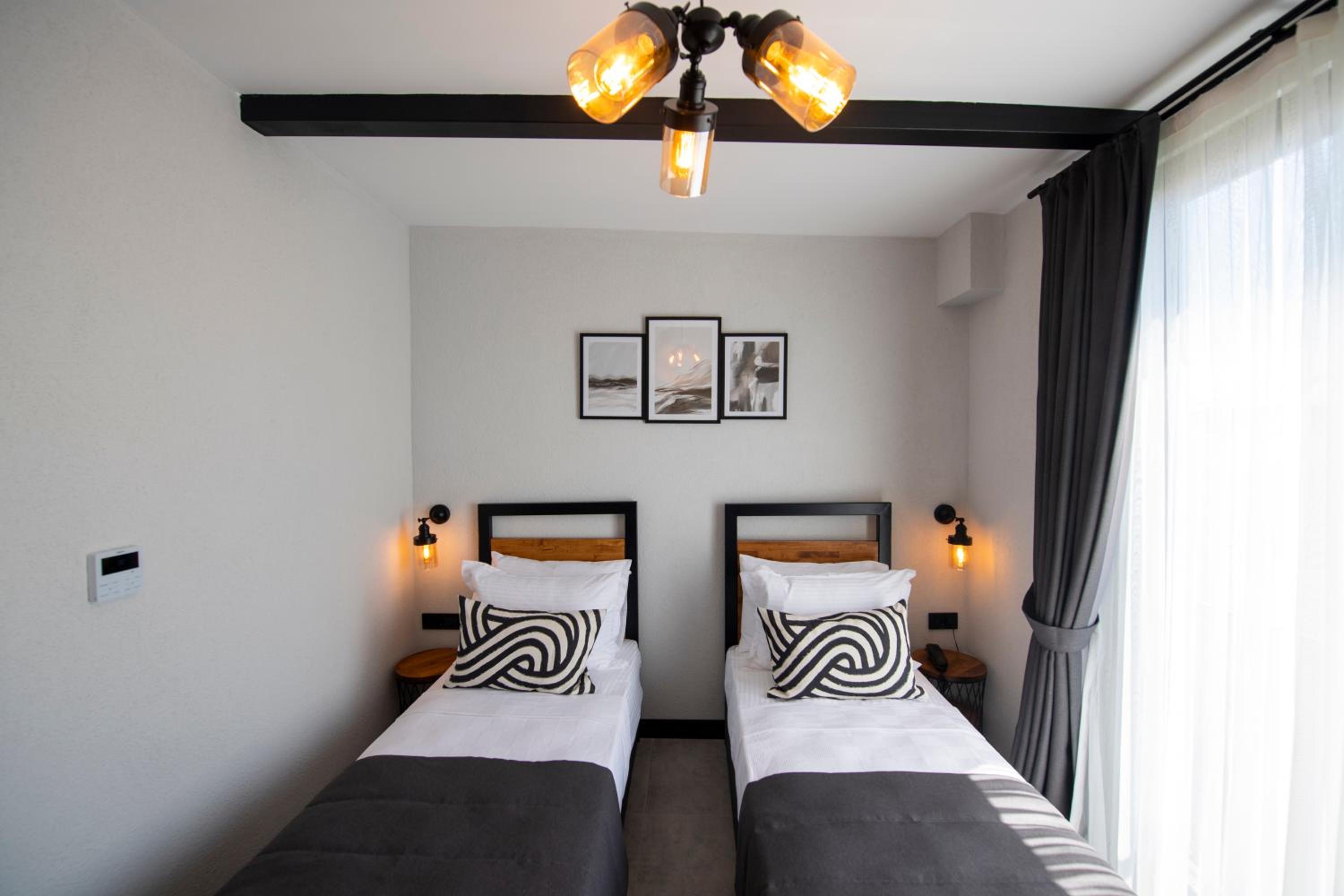 Deluxe Double or Twin Room with Garden View - Photo 2