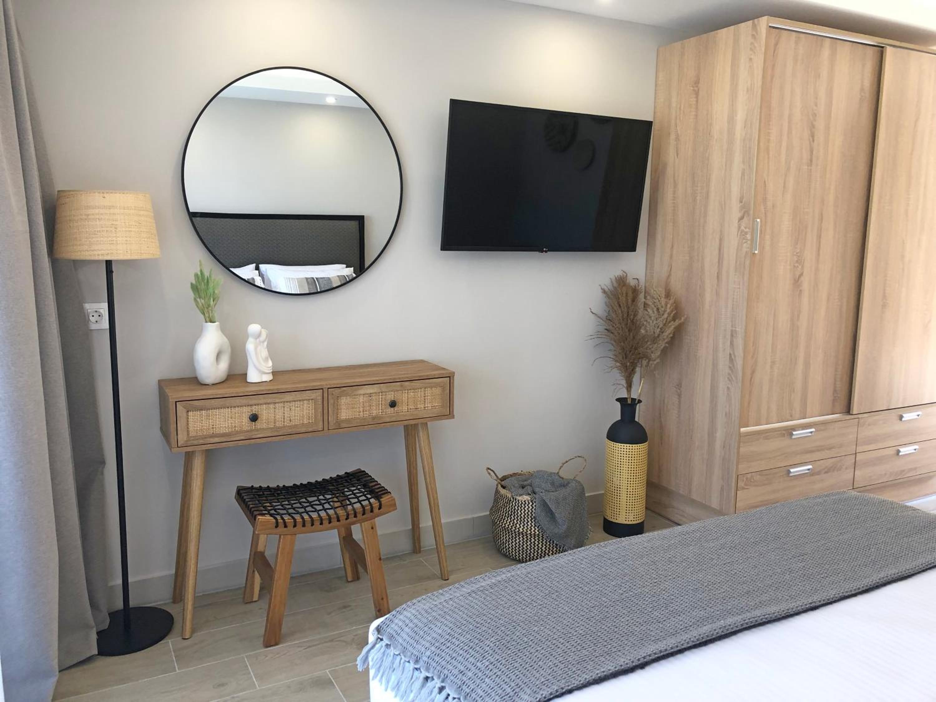 Deluxe Double Studio with Pool View