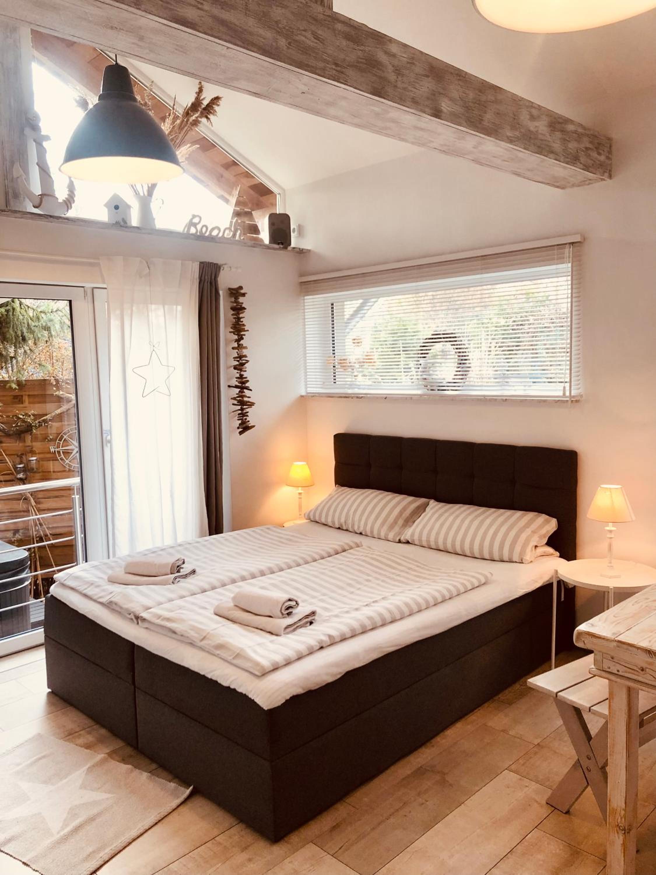 One-Bedroom House photo 1