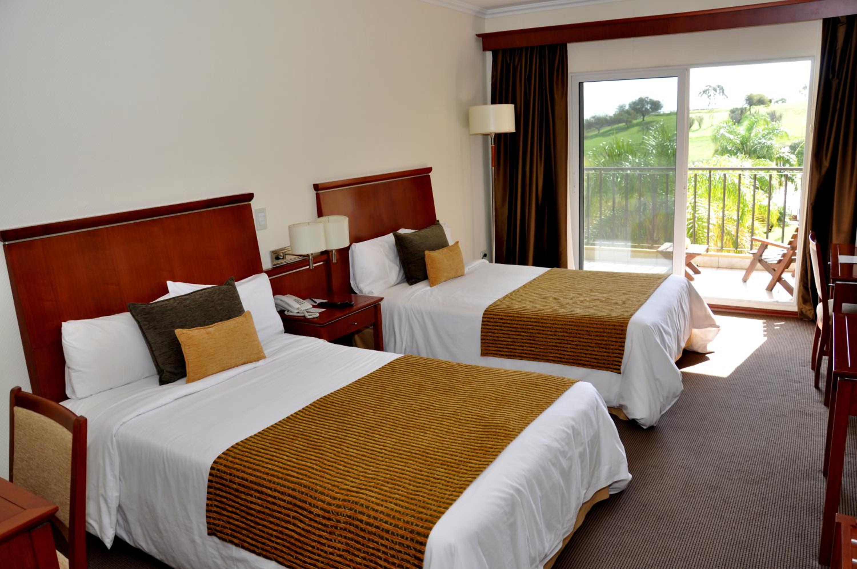 Deluxe Twin Room photo 1