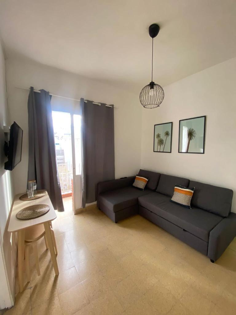 Apartamento de una habitación en el quinto piso