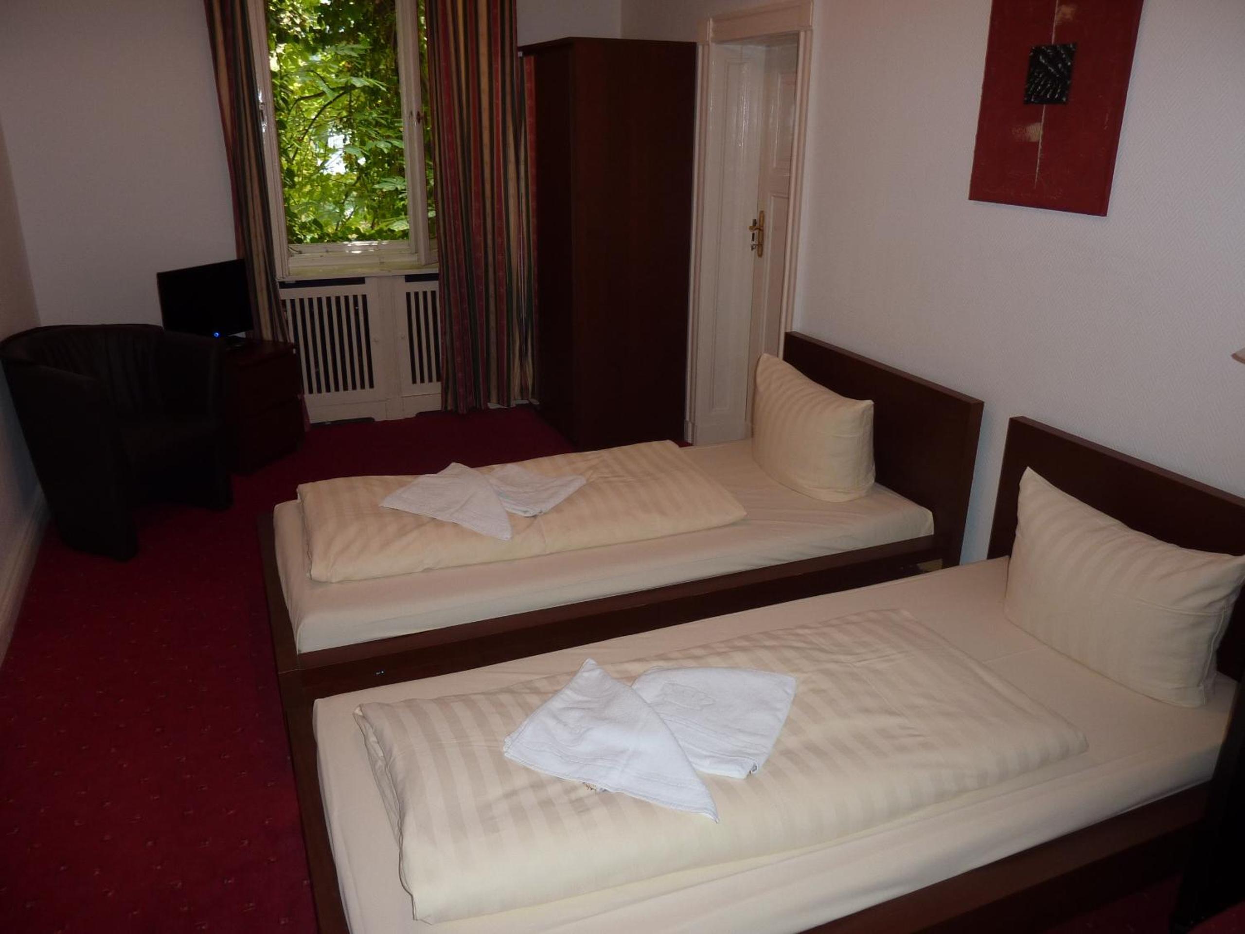 Twin Room photo 2