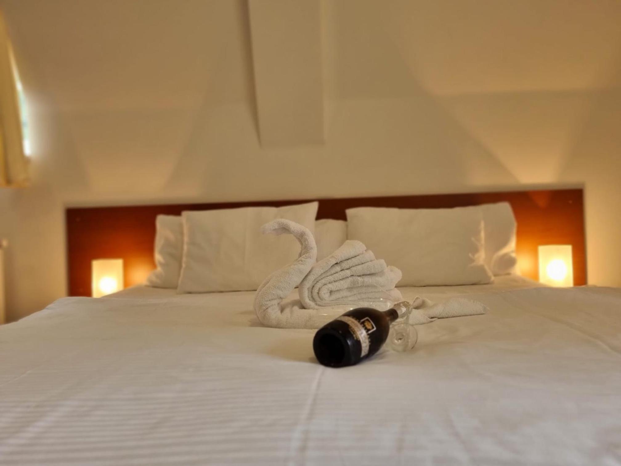 Double Room - Photo 4