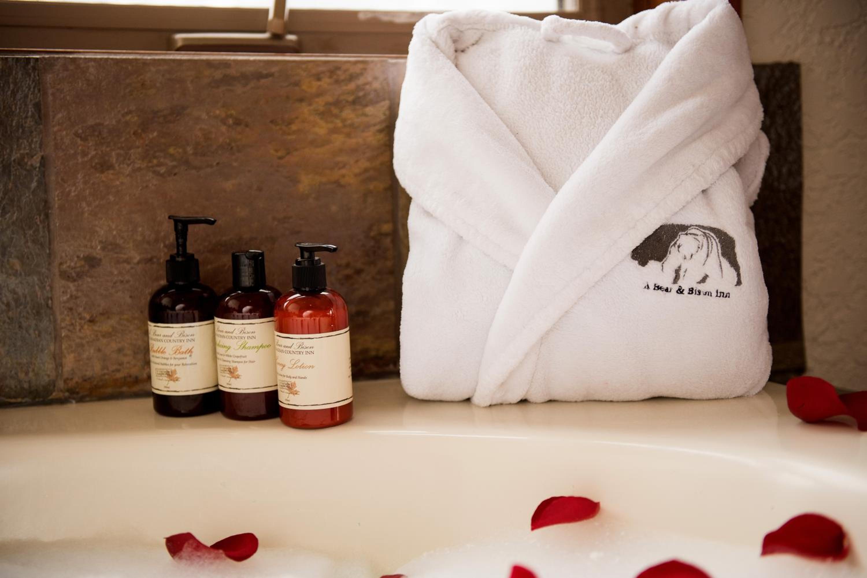 King Room with Spa Bath