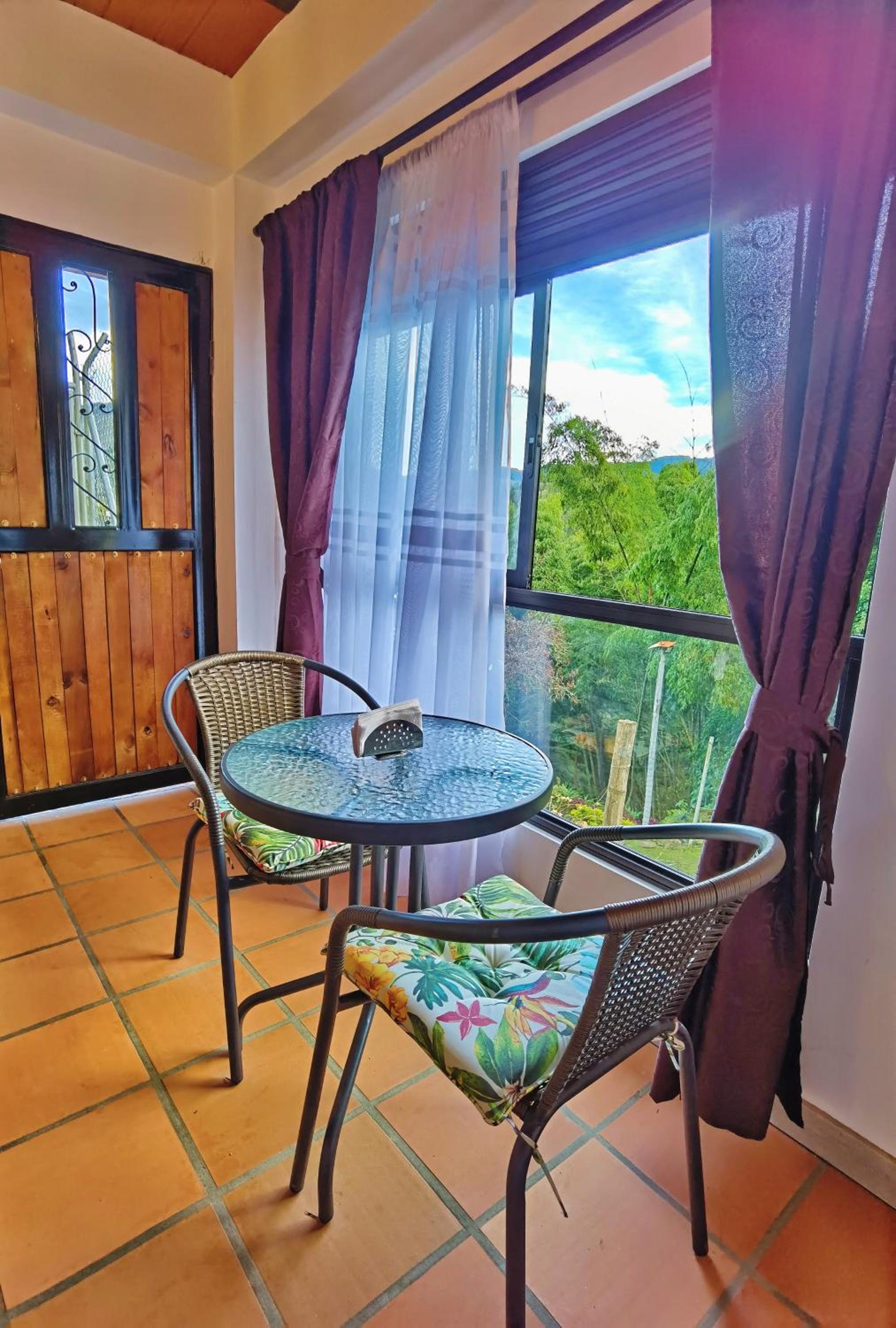 Apartment with Mountain View photo 2