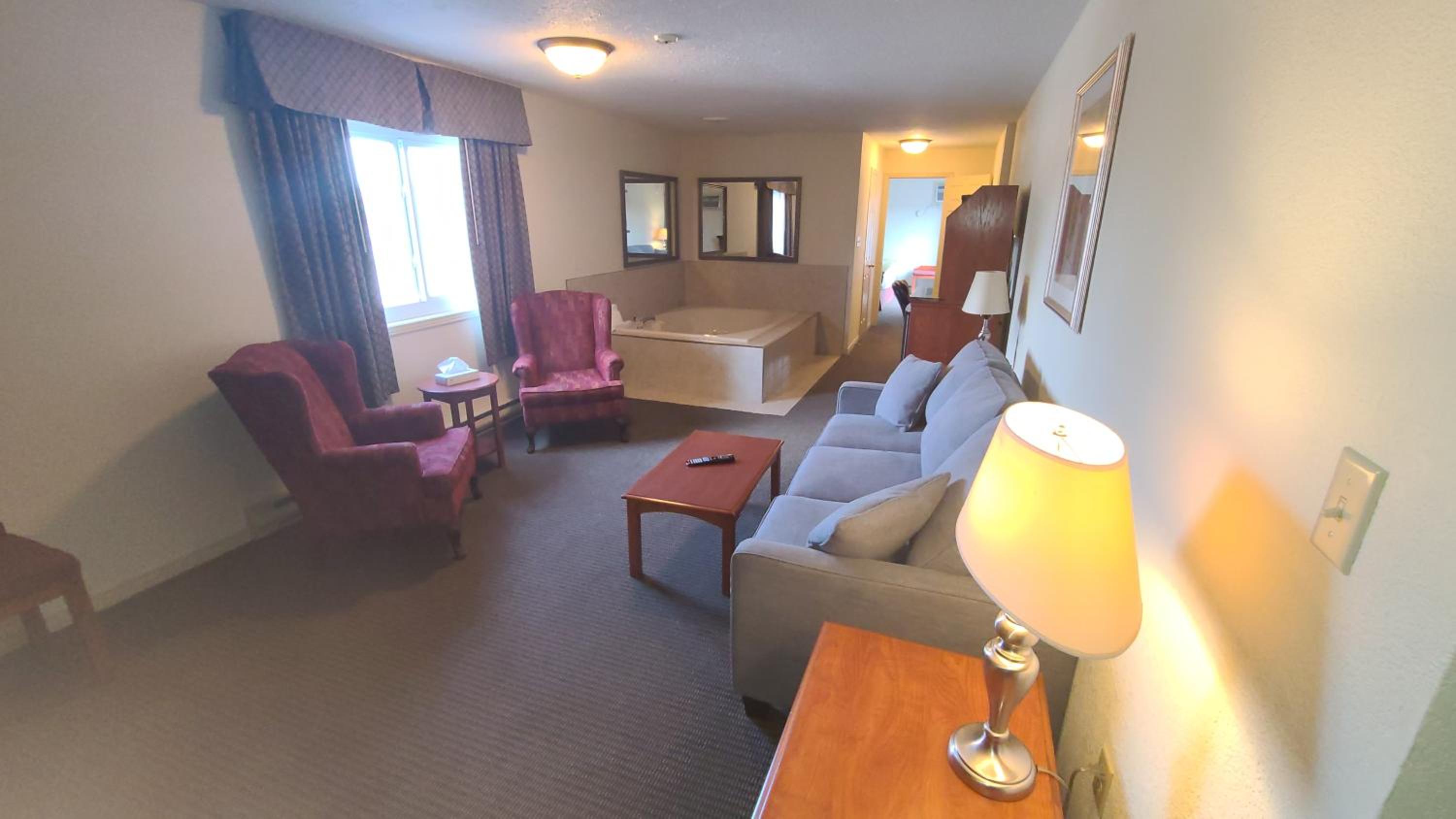 One-Bedroom King Suite -  Non-Smoking  - Photo 2