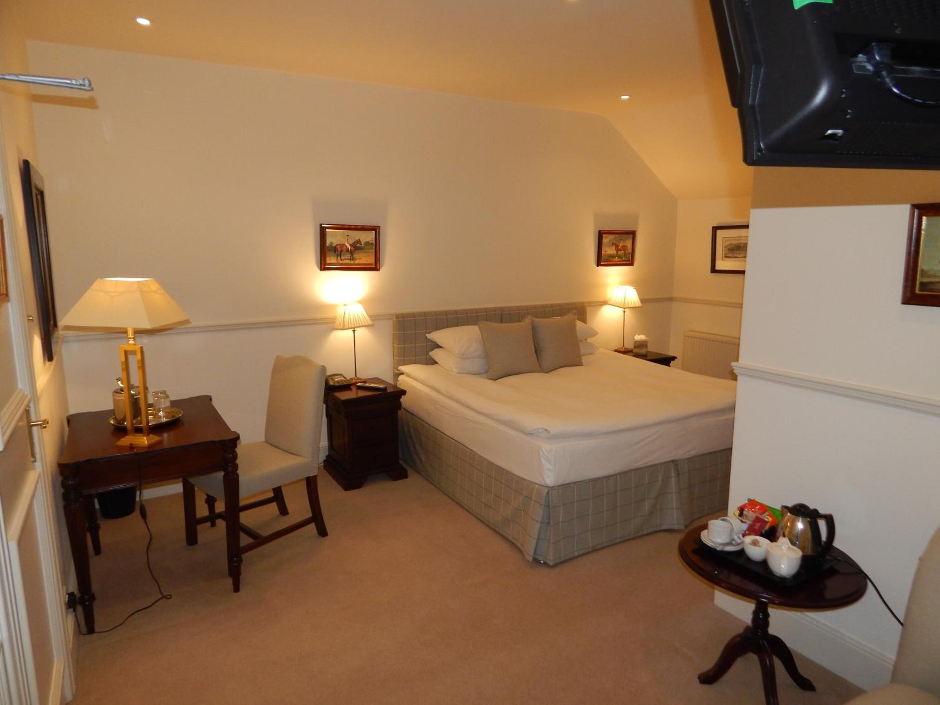 Standard Double Room - Photo 4