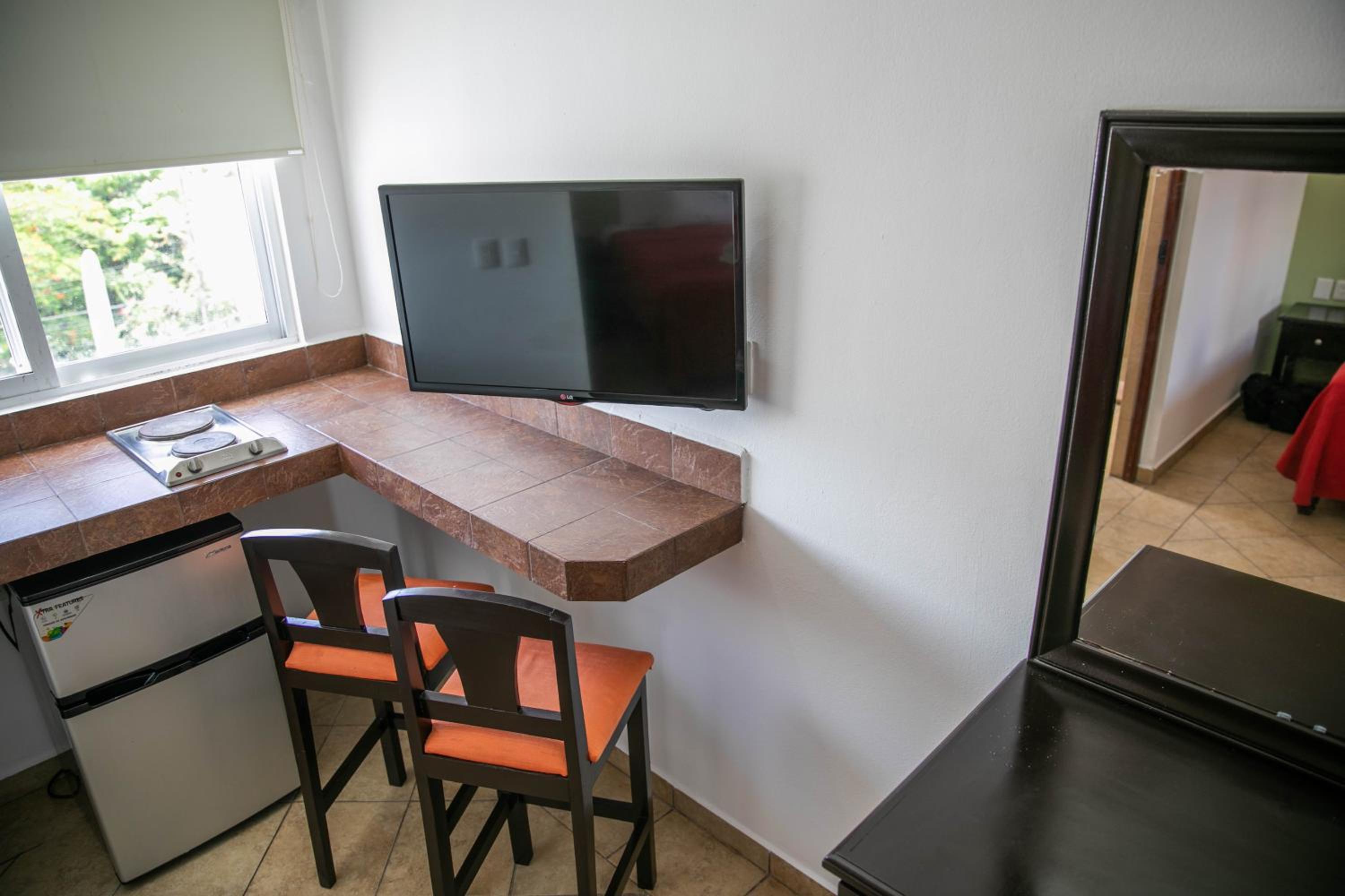 Double Room - Photo 9