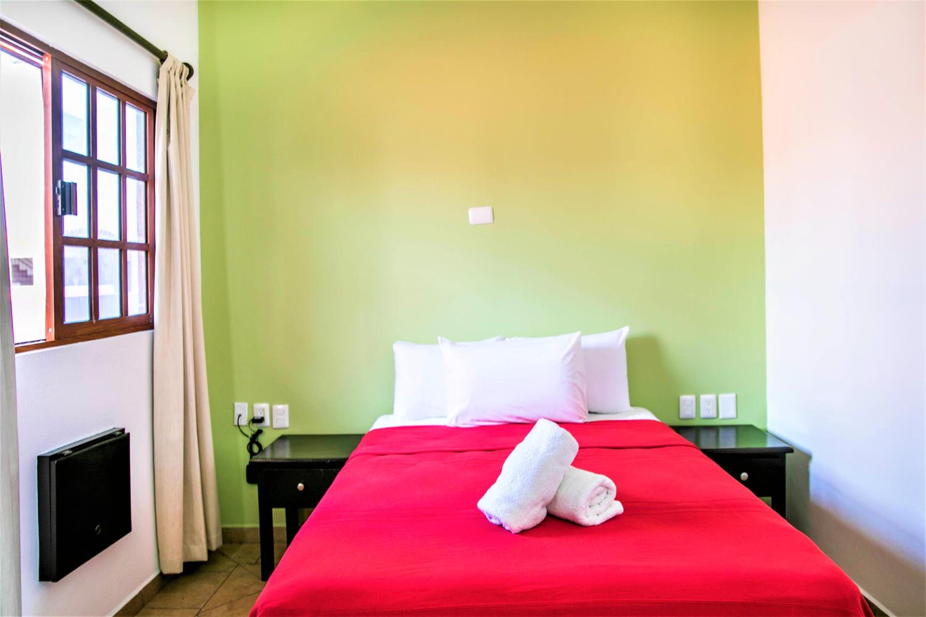 Double Room - Photo 10