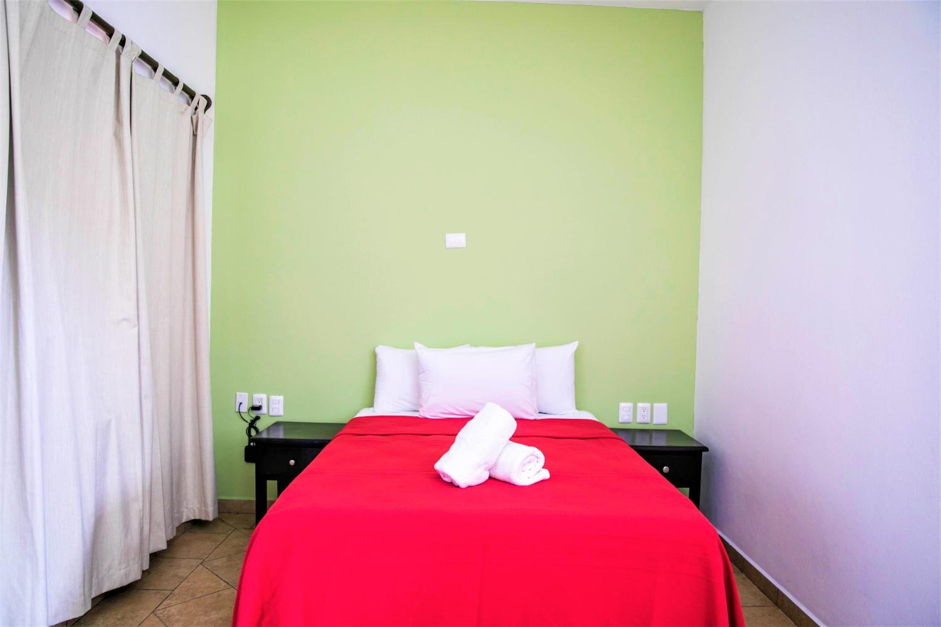 Double Room - Photo 8