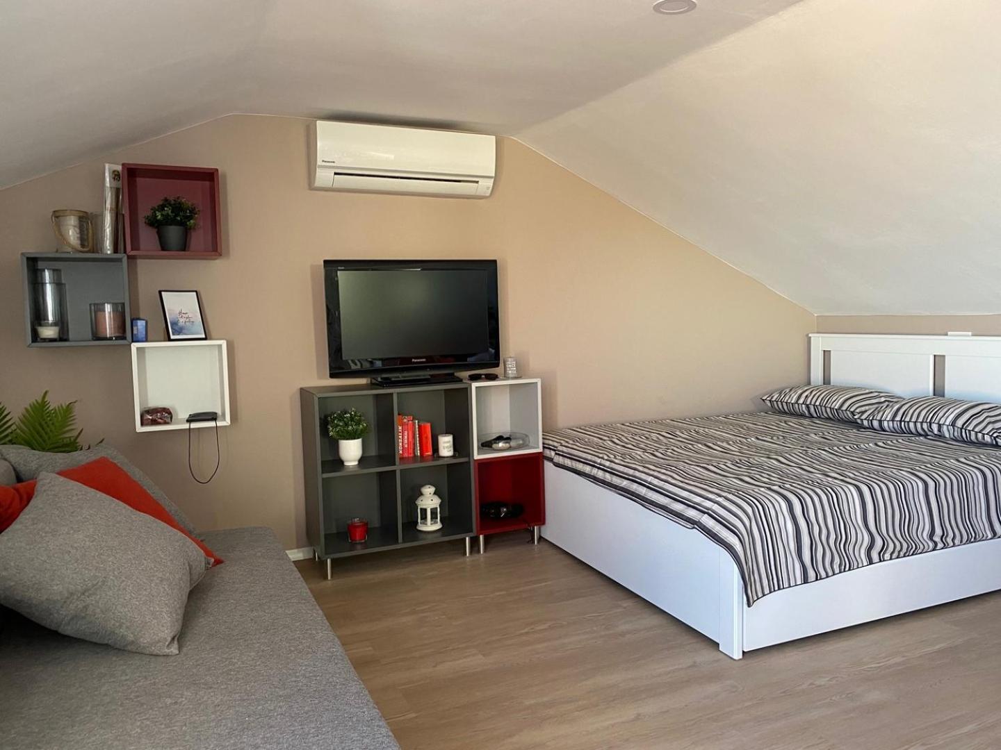 Studio Apartment with Sea View