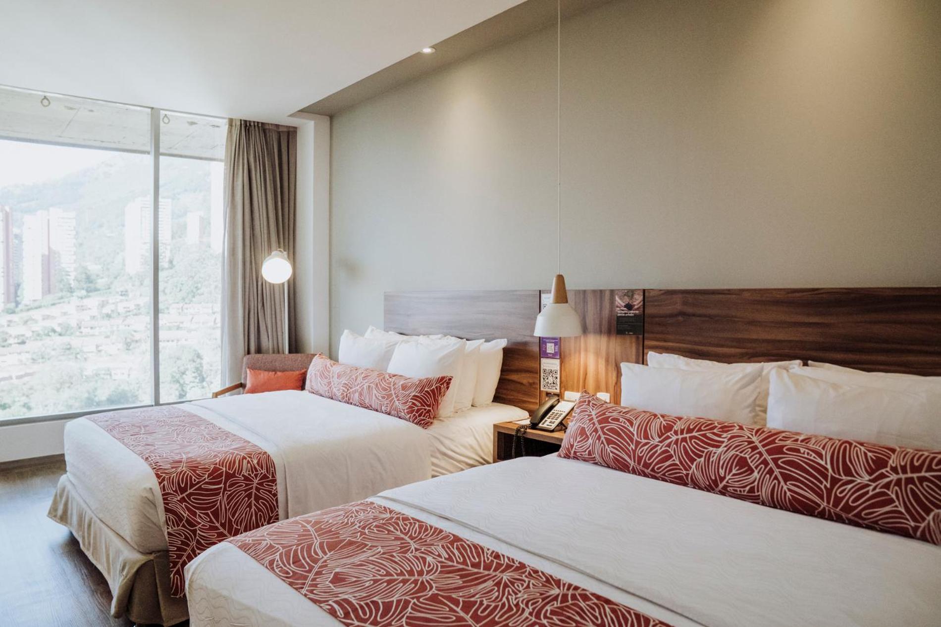 Executive Double Room with Two Double Beds photo 3