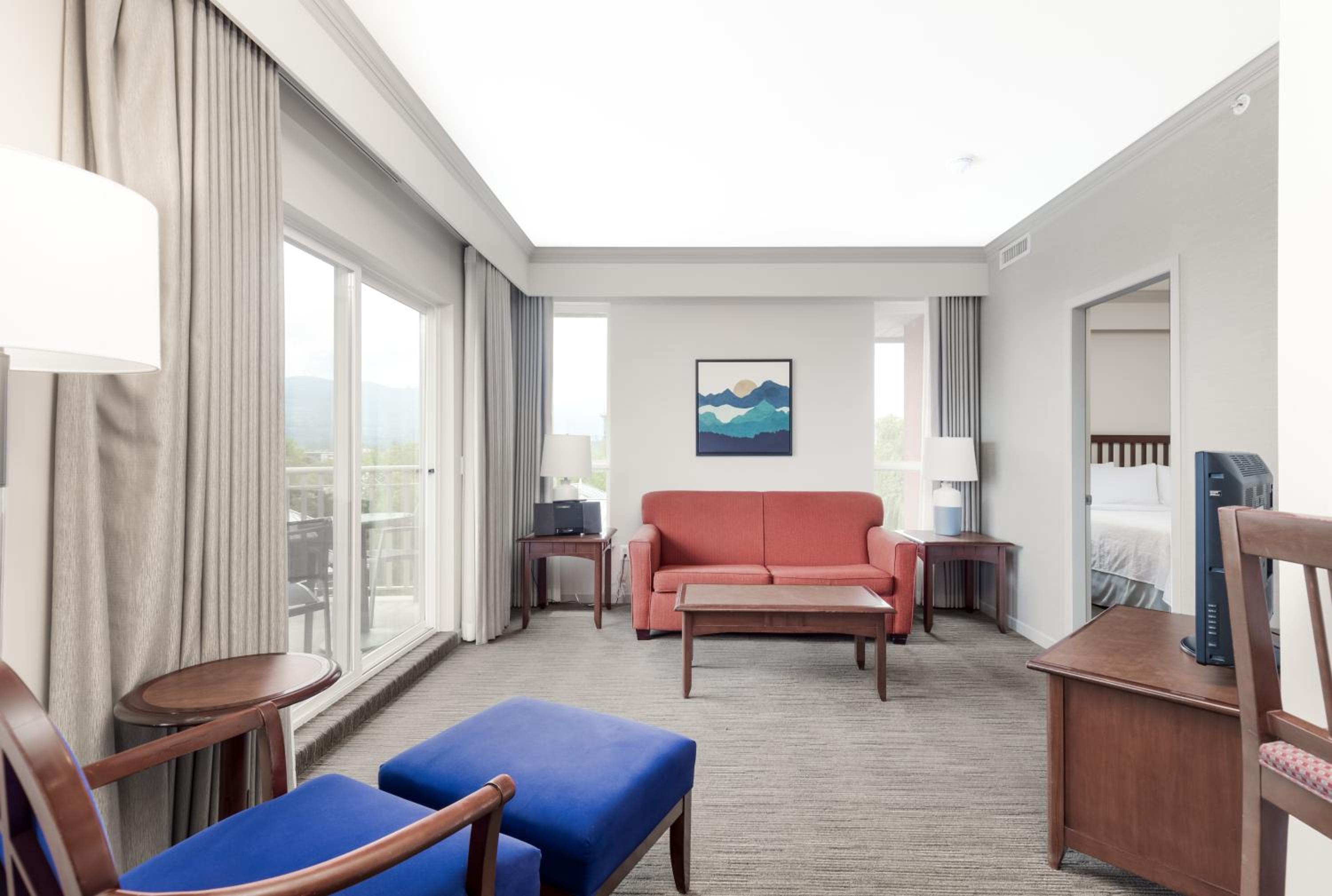 Premium One Bedroom Suite - Photo 1