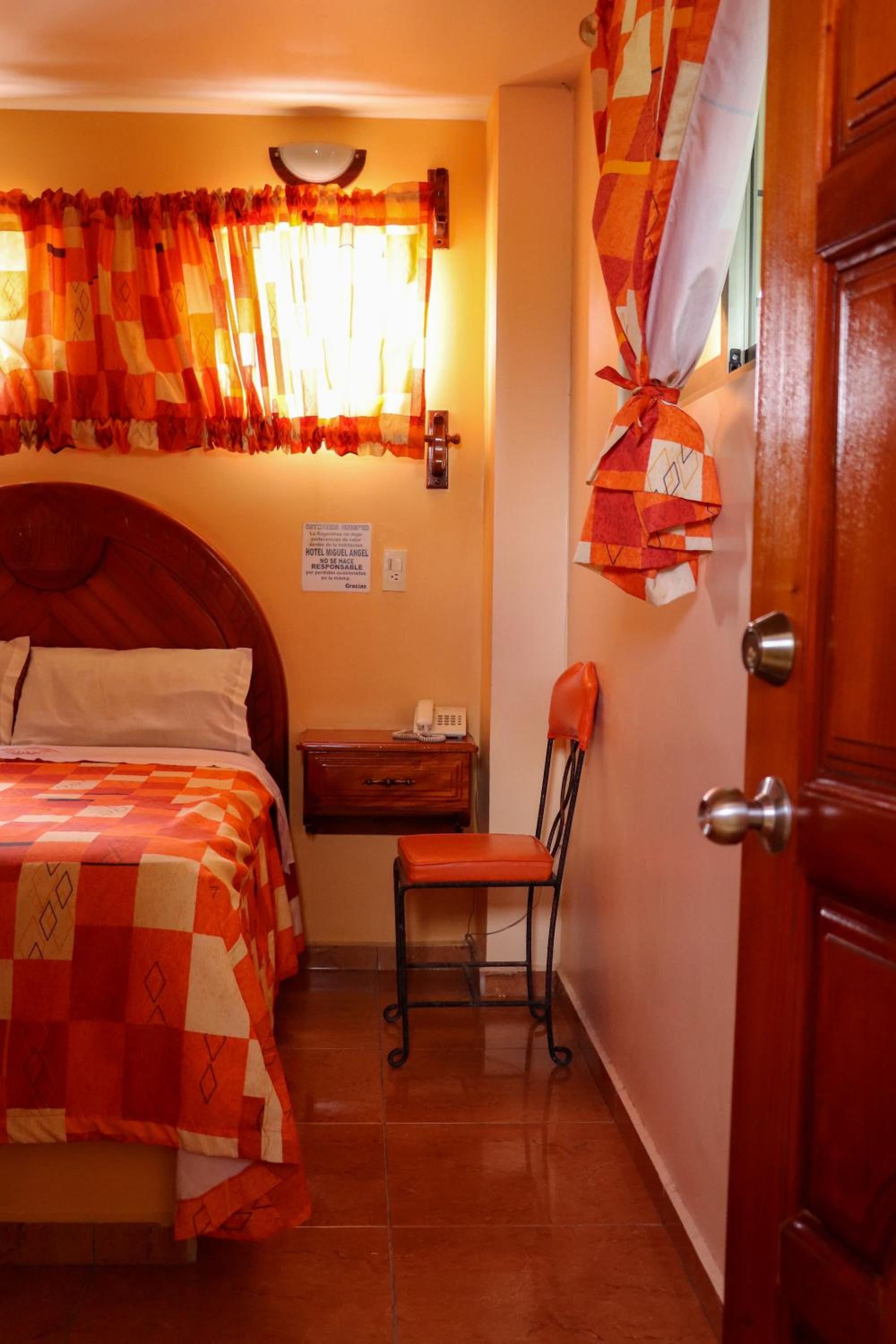 Single Room photo 2