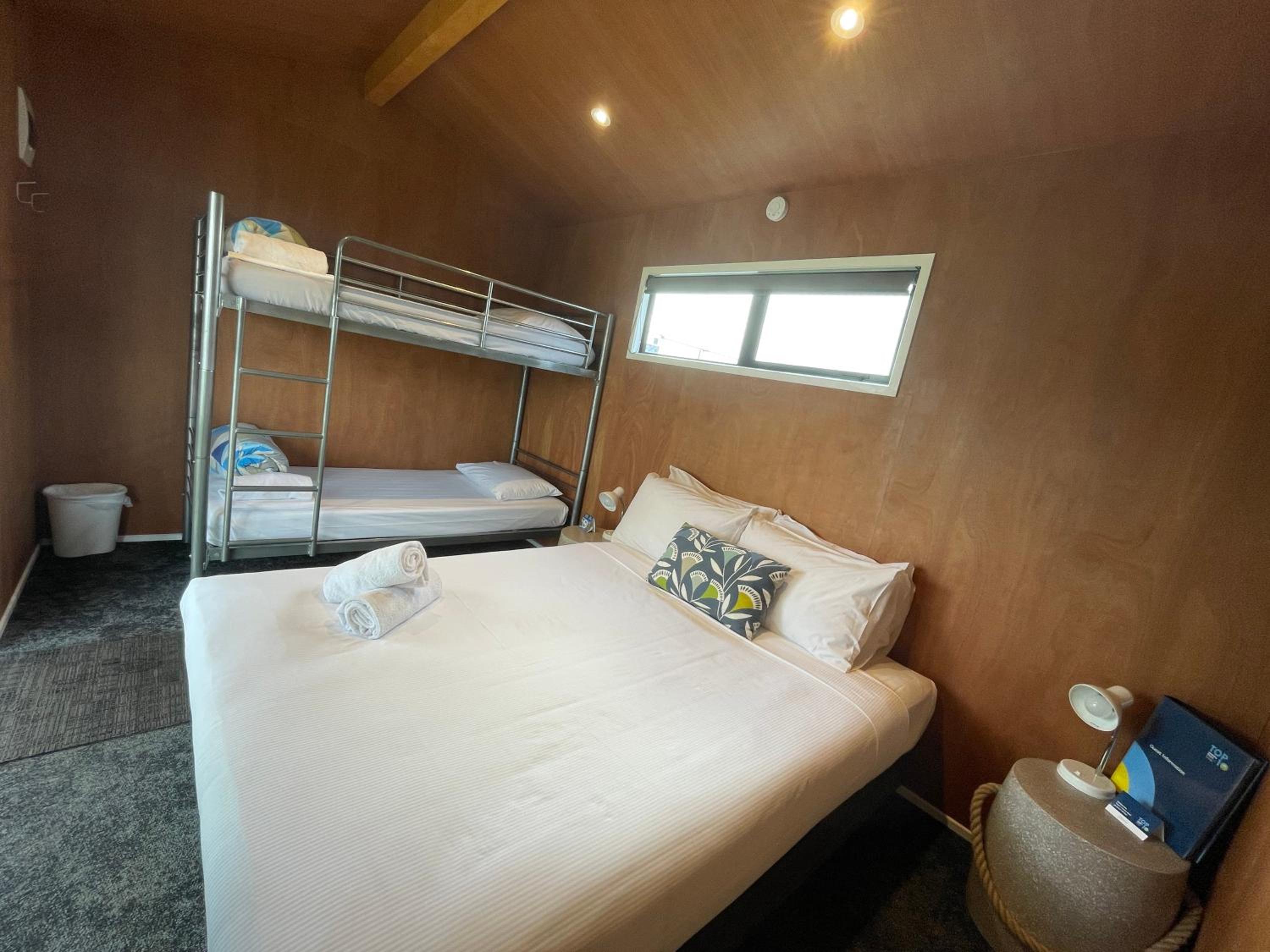 Queen Room photo 3