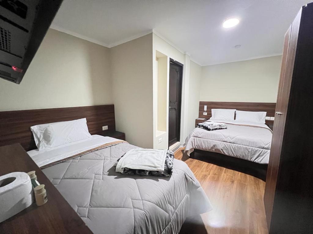 Twin Room with Shower photo 3