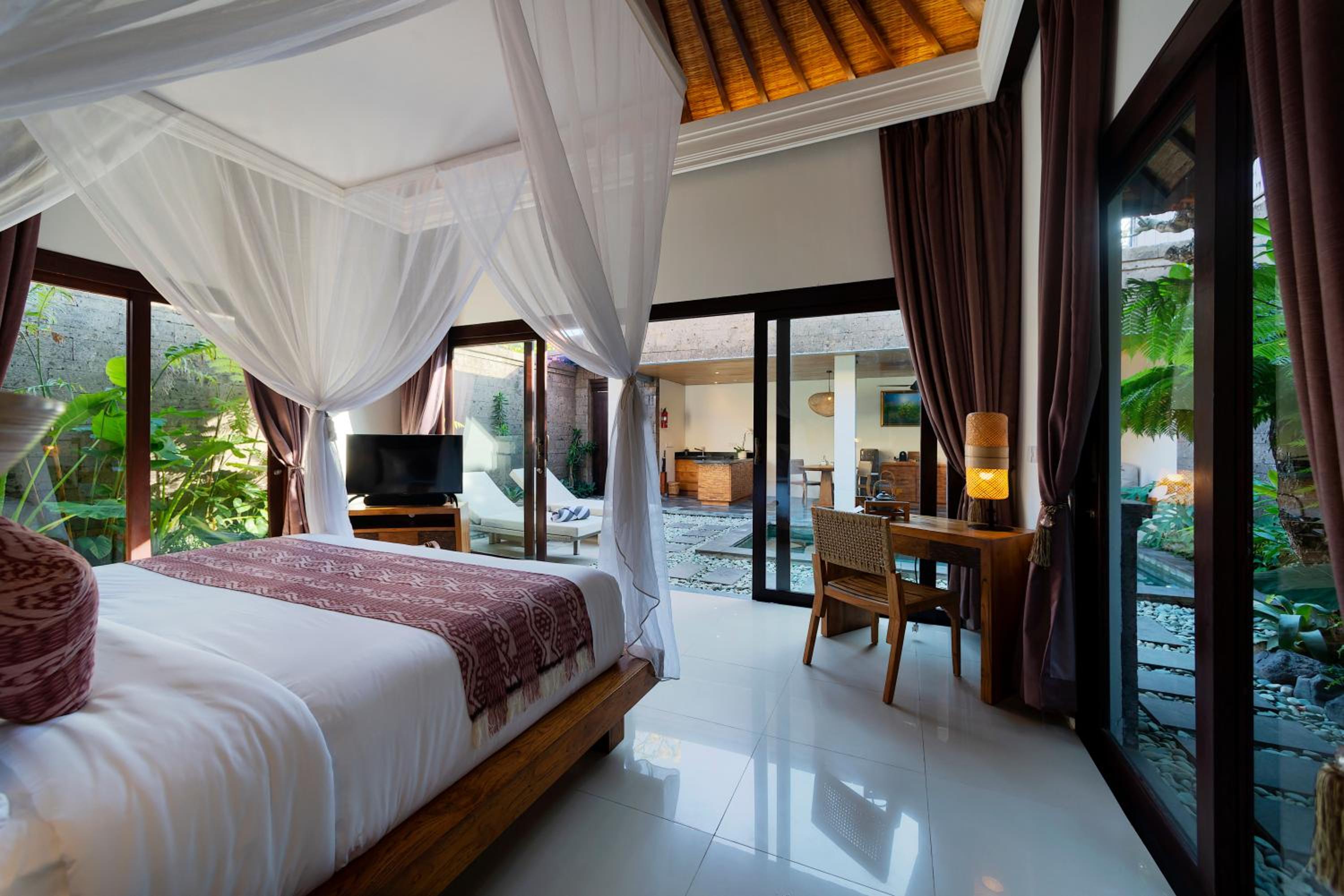 One-Bedroom Private Pool Villa With Hot Tub - Photo 1