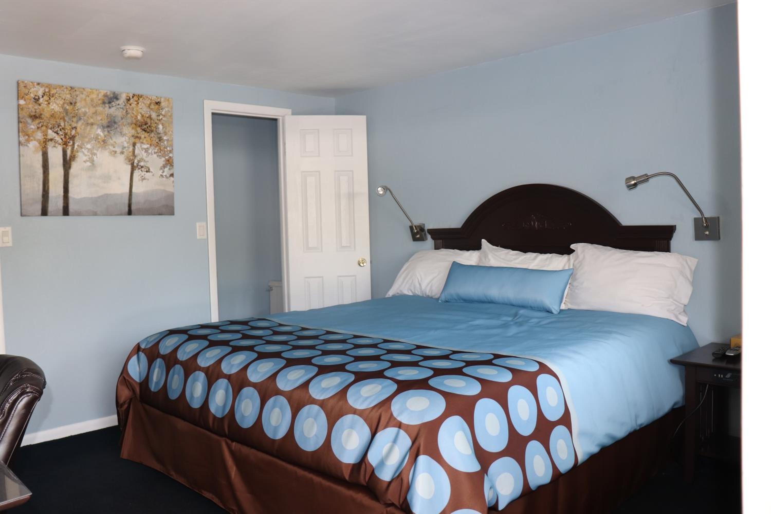 Basic Triple Room photo 2