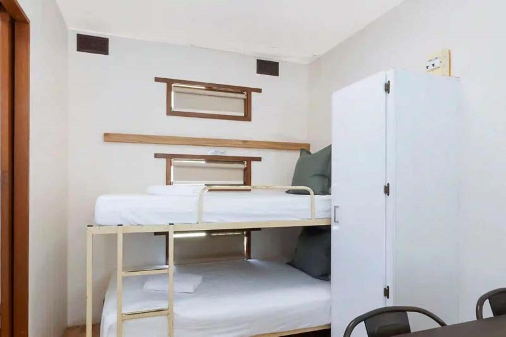 Standard Cabin - Sleeps 4 photo 3