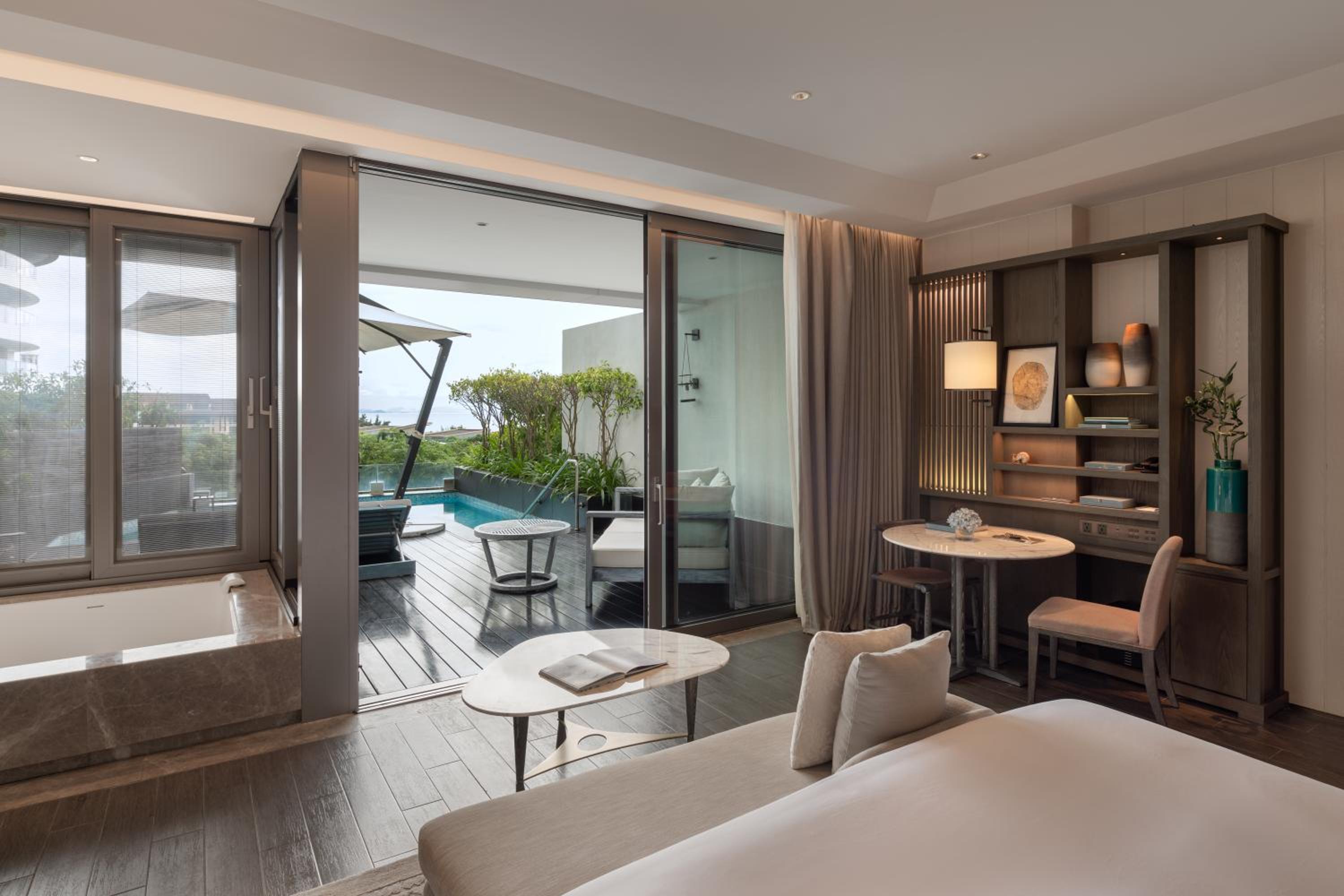 Rosewood Summer Family Package - Ocean View Pool King/Twin(1 Kid's Activity for once)