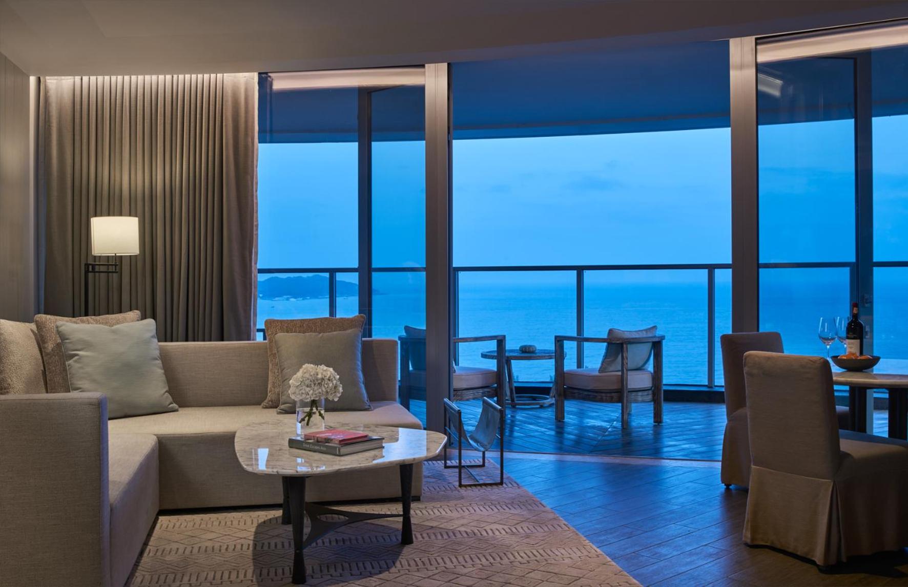Panoramic Ocean View Suite thumbnail 6