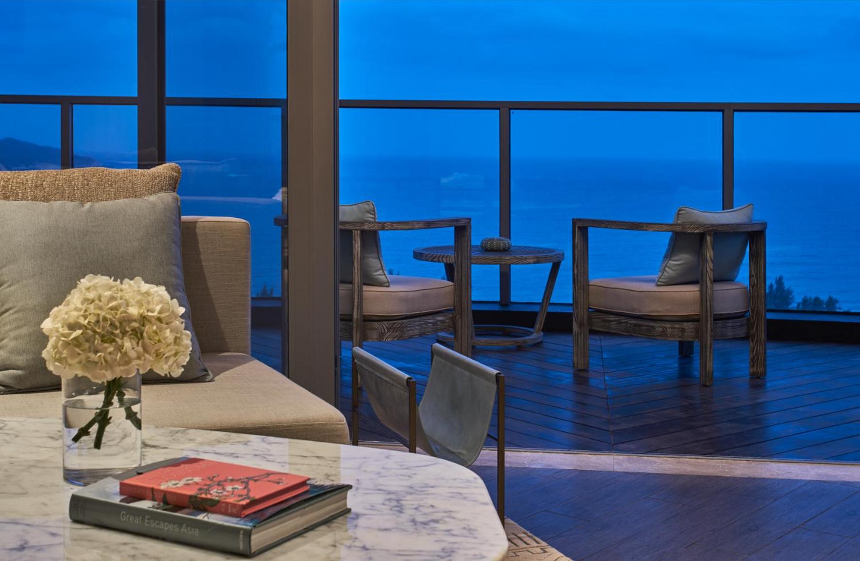 Panoramic Ocean View Suite