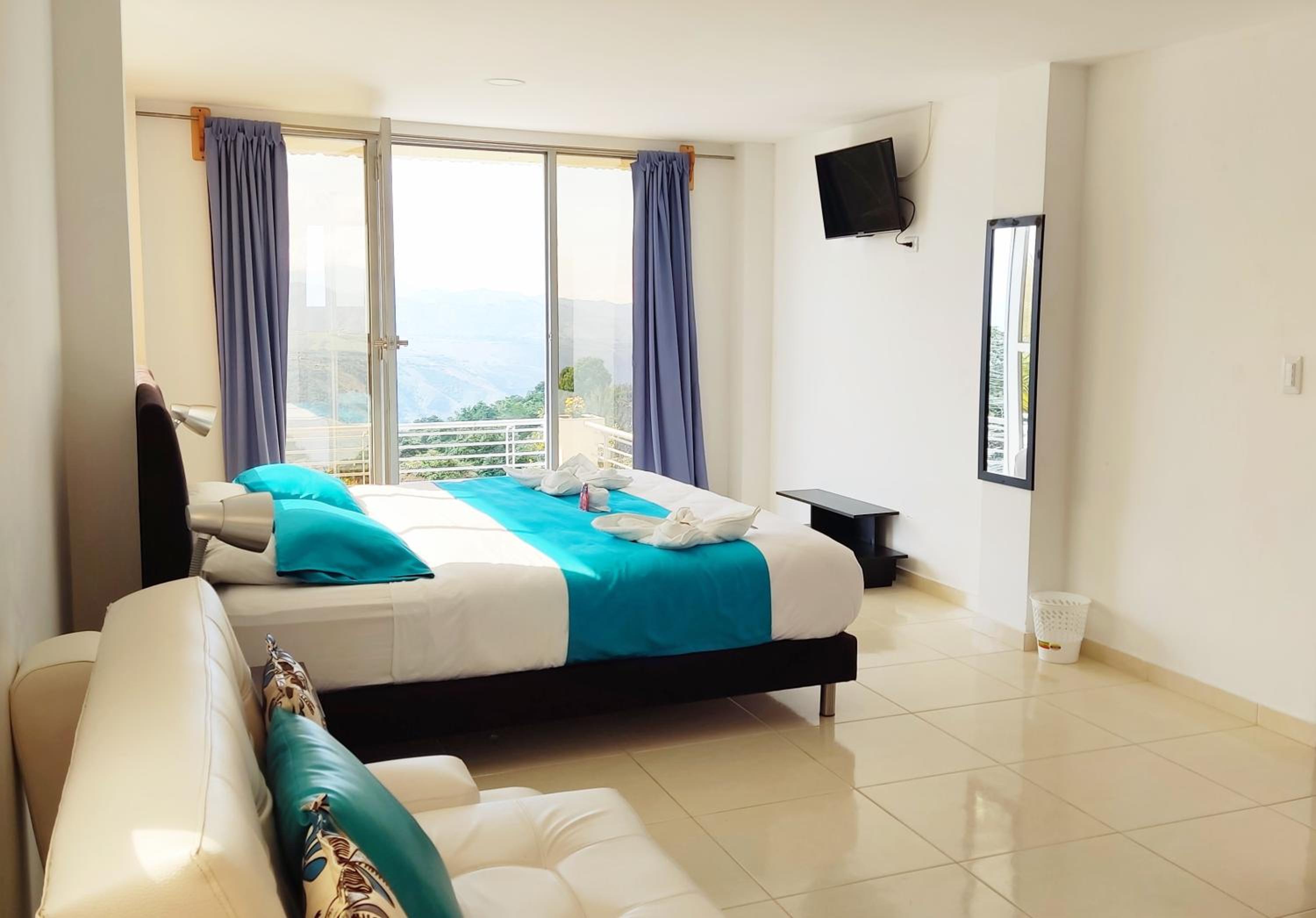 King Room with Mountain View photo 2
