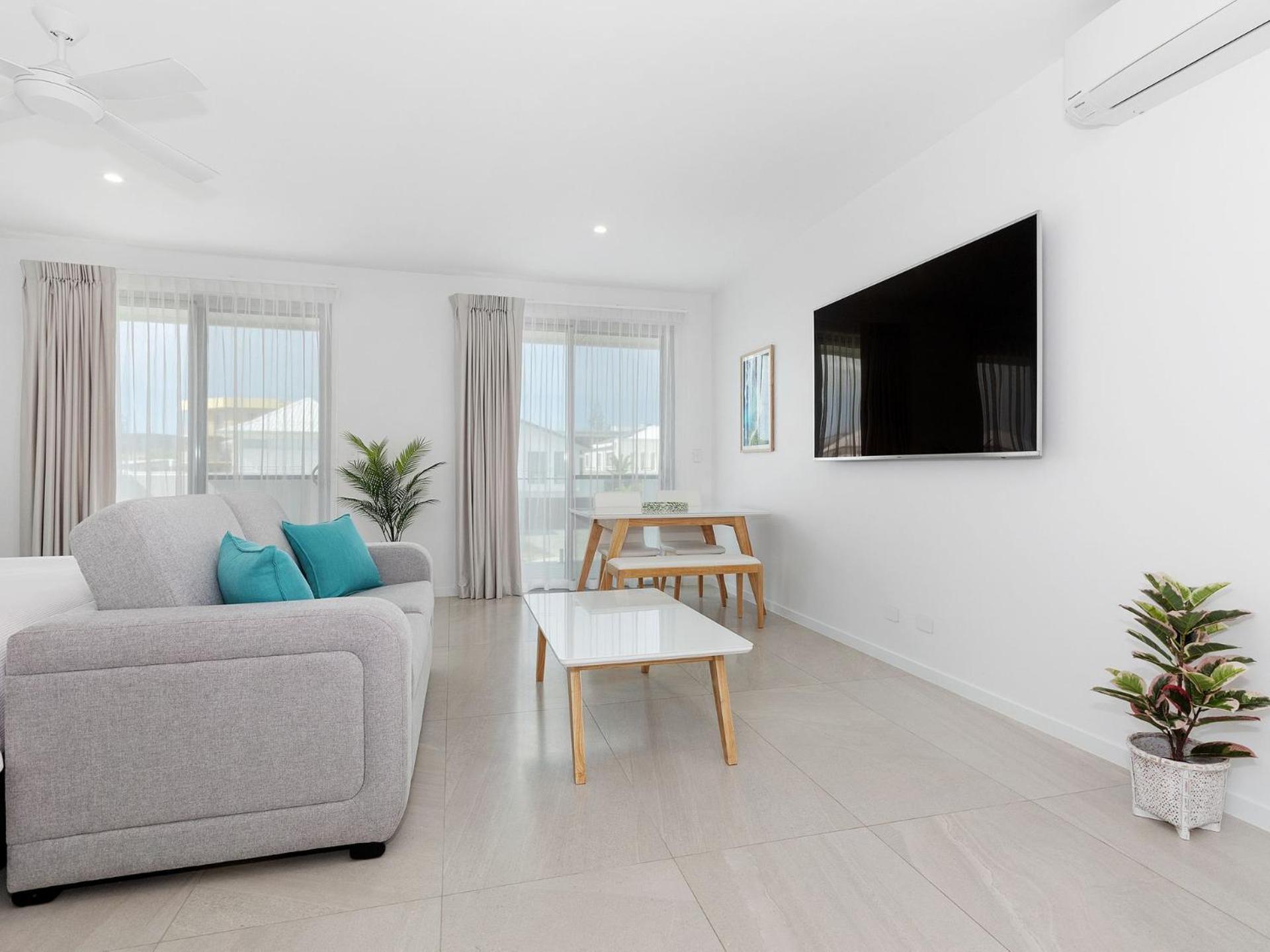 Apartment photo 1