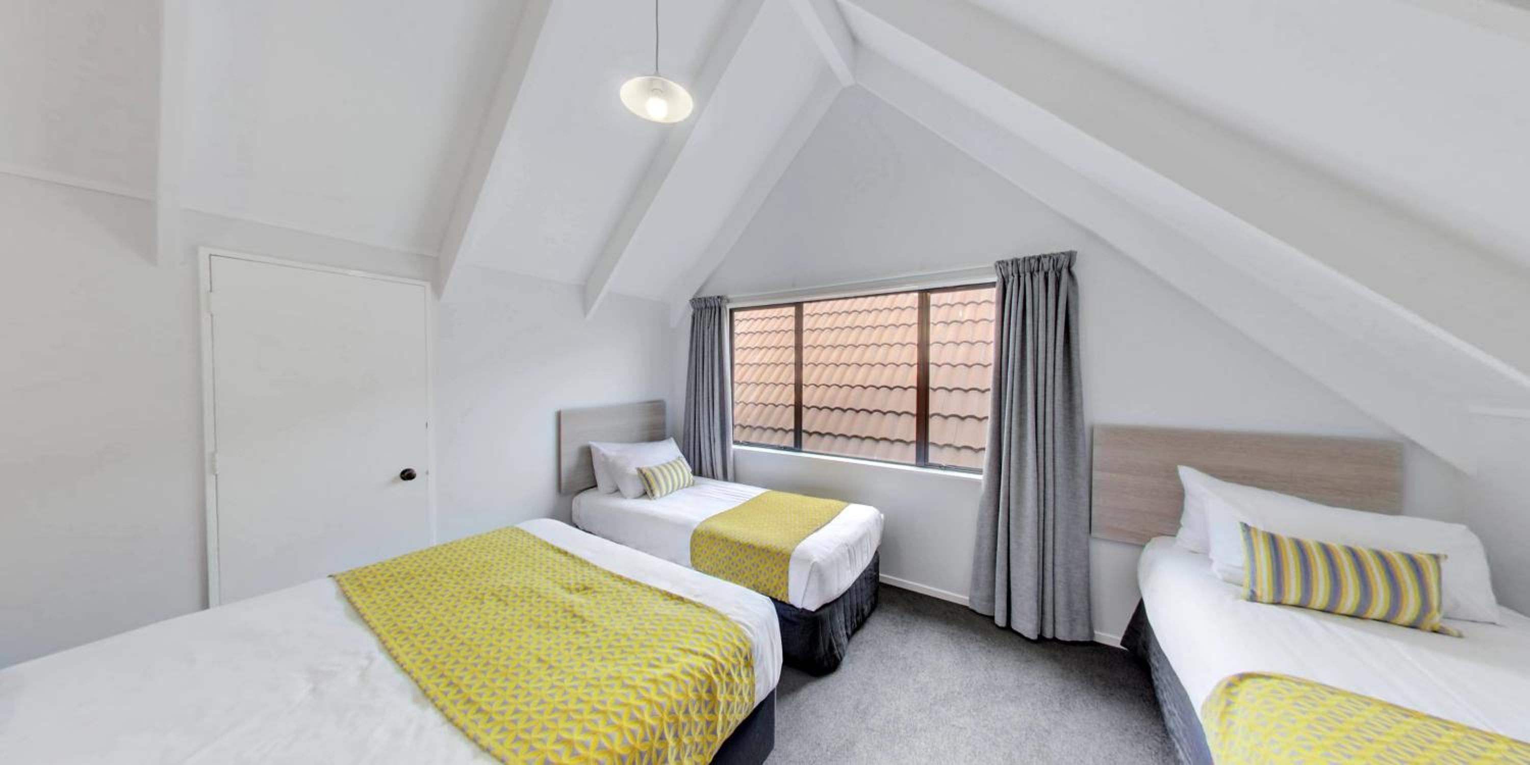 Three-Bedroom Apartment - Photo 8