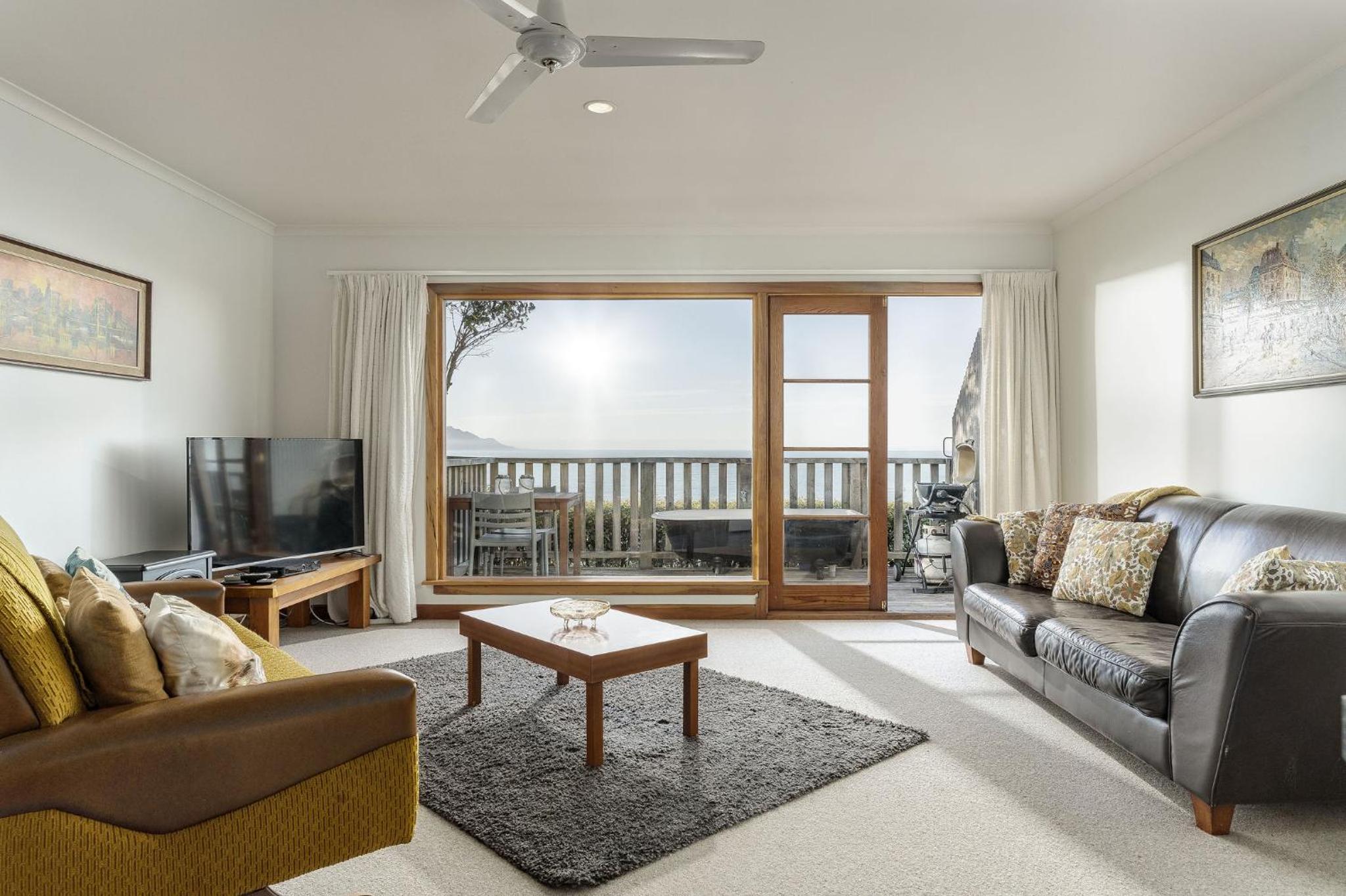 Studio Apartment with Sea View photo 1