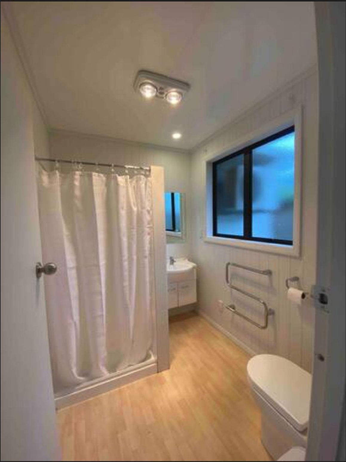 Three-Bedroom House photo 2