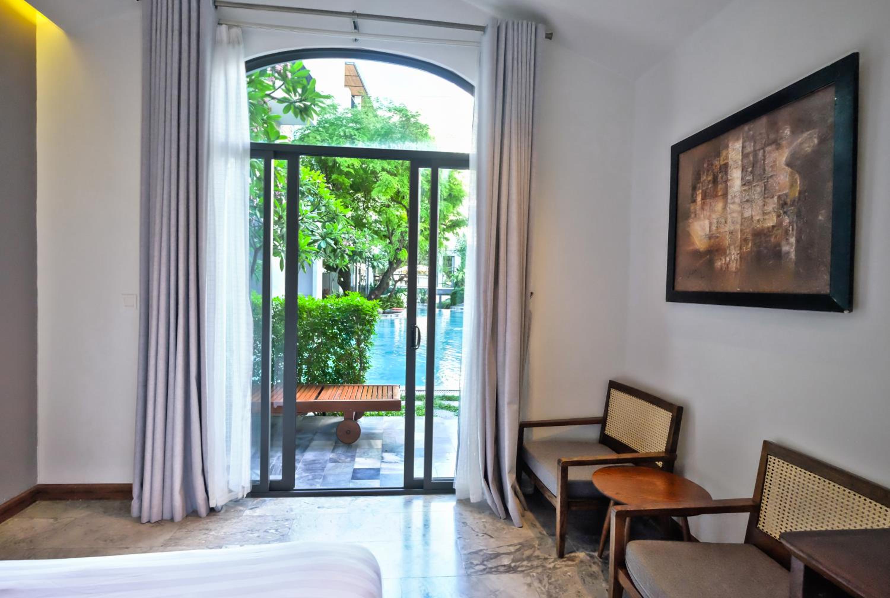 Premium Double Room with Pool Access photo 2
