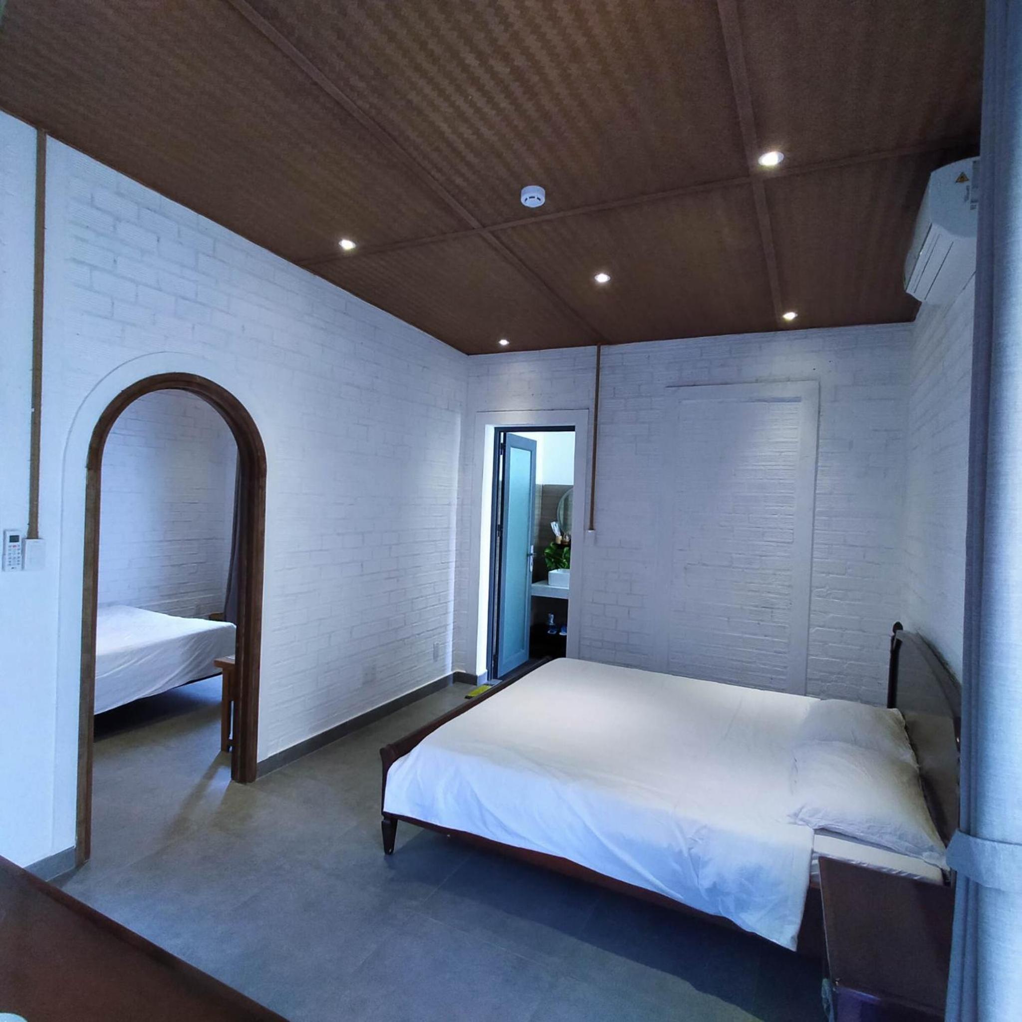 King Room with Two King Beds