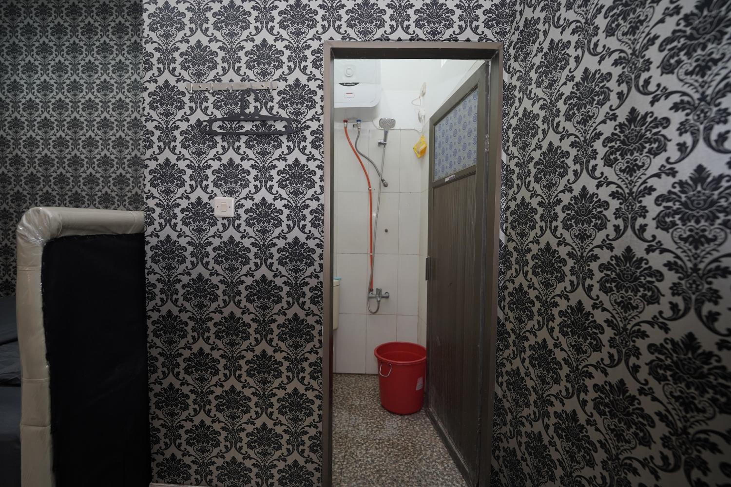Deluxe Room - Photo 6