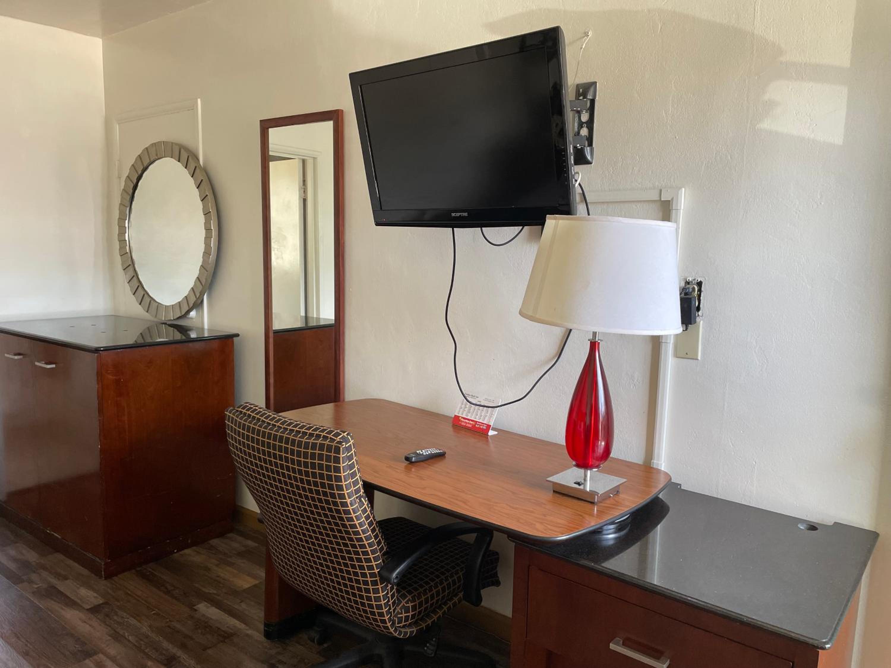 King Room - Non-Smoking photo 1