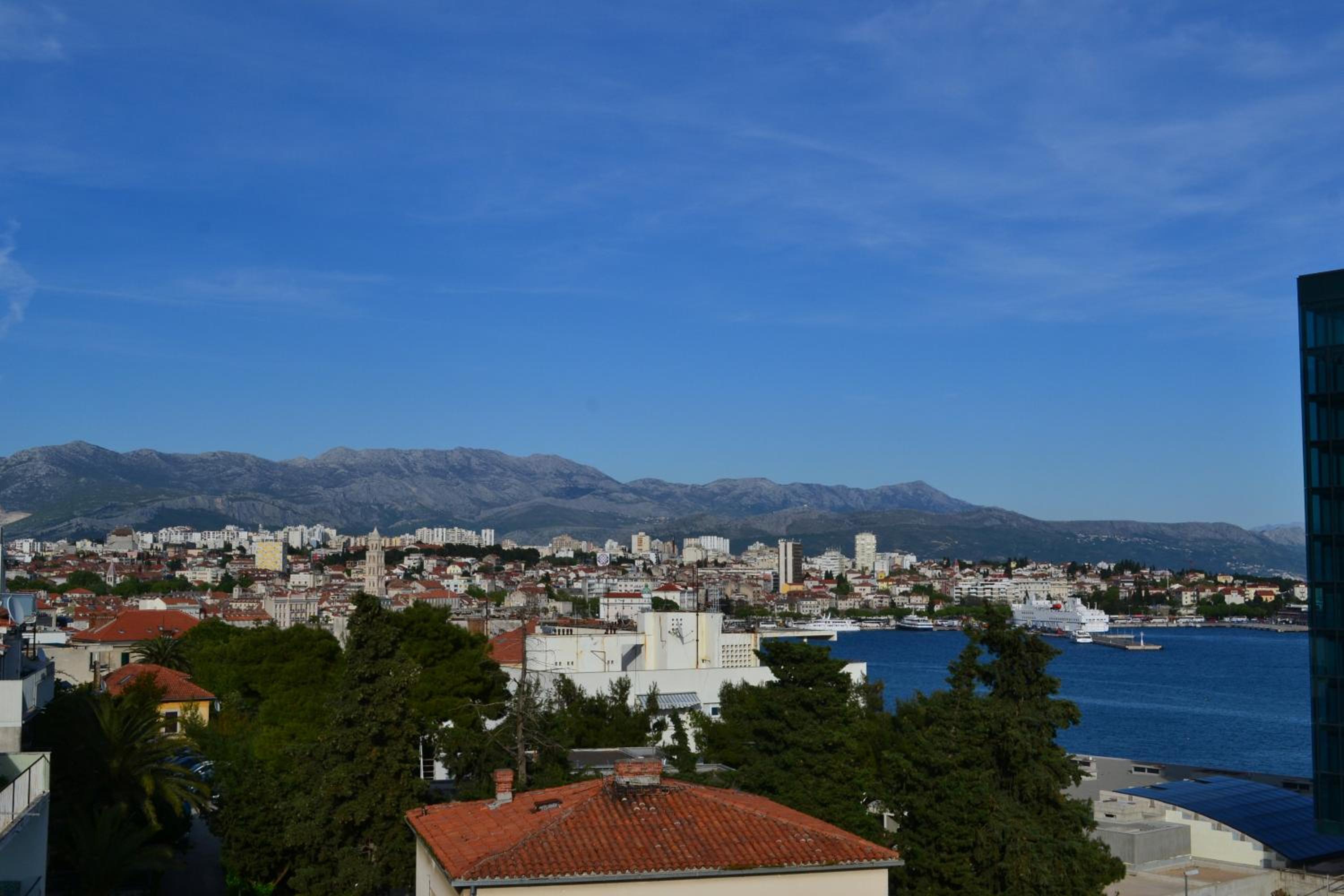 Apartment with Sea View - Photo 45