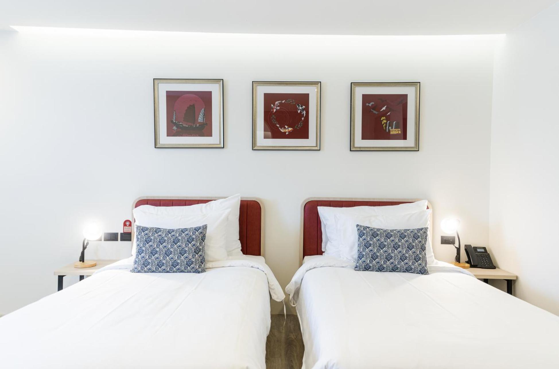 Standard Twin Room - Photo 2