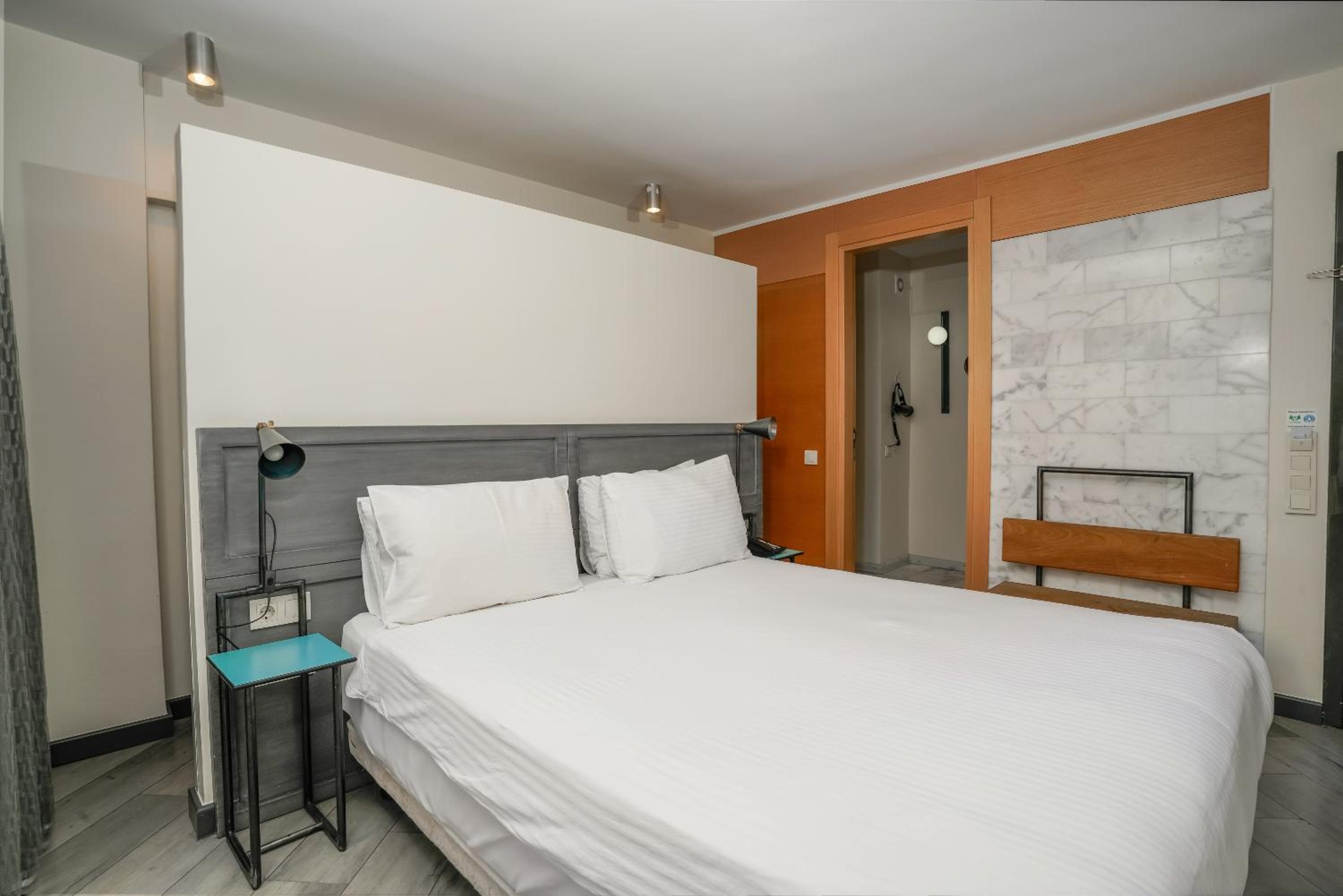 Deluxe Double Room photo 3